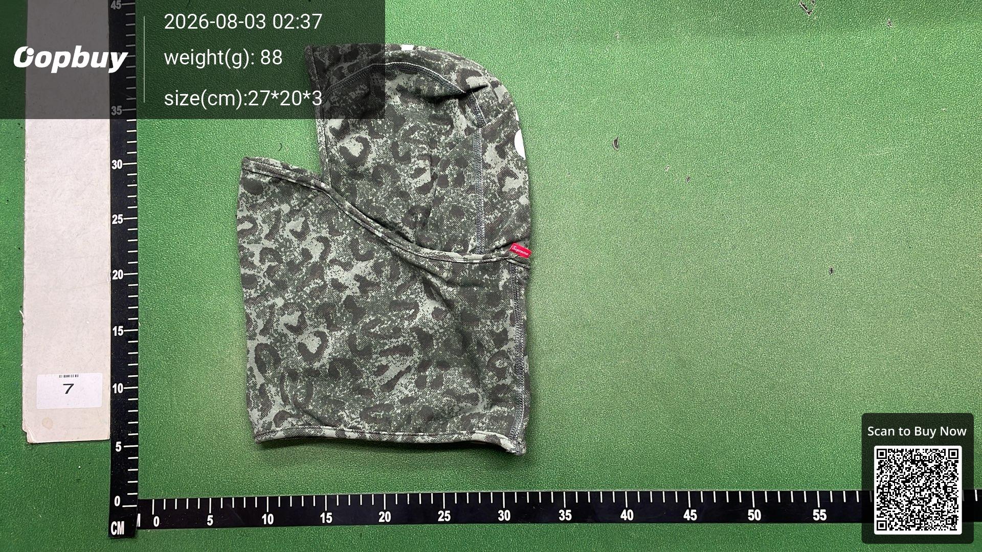 Foto QC 3 de Supreme Heat Reactive Balaclava Black
