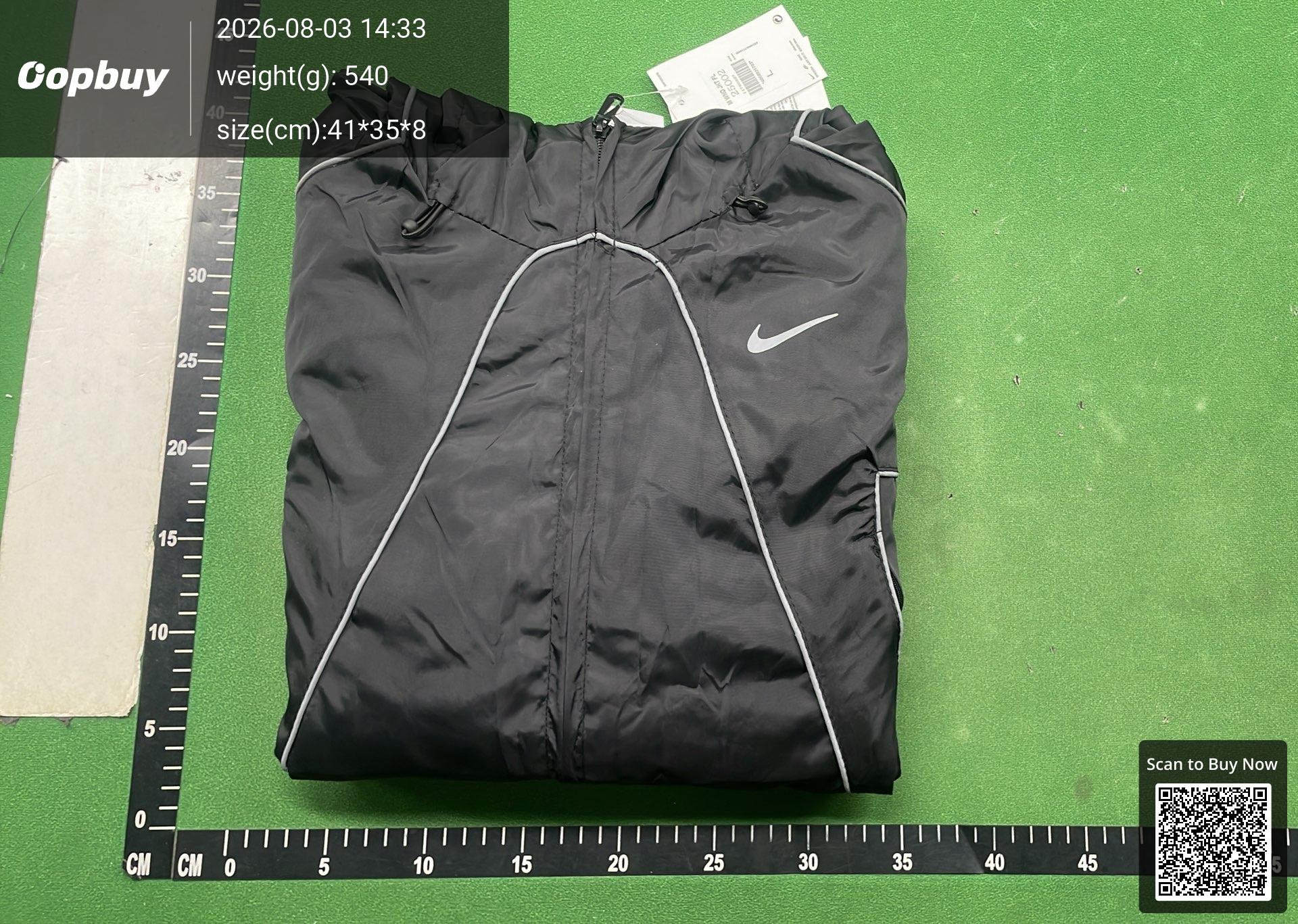 Foto QC 4 de Nike Nocta Track Jacket Woven Dark Raisin
