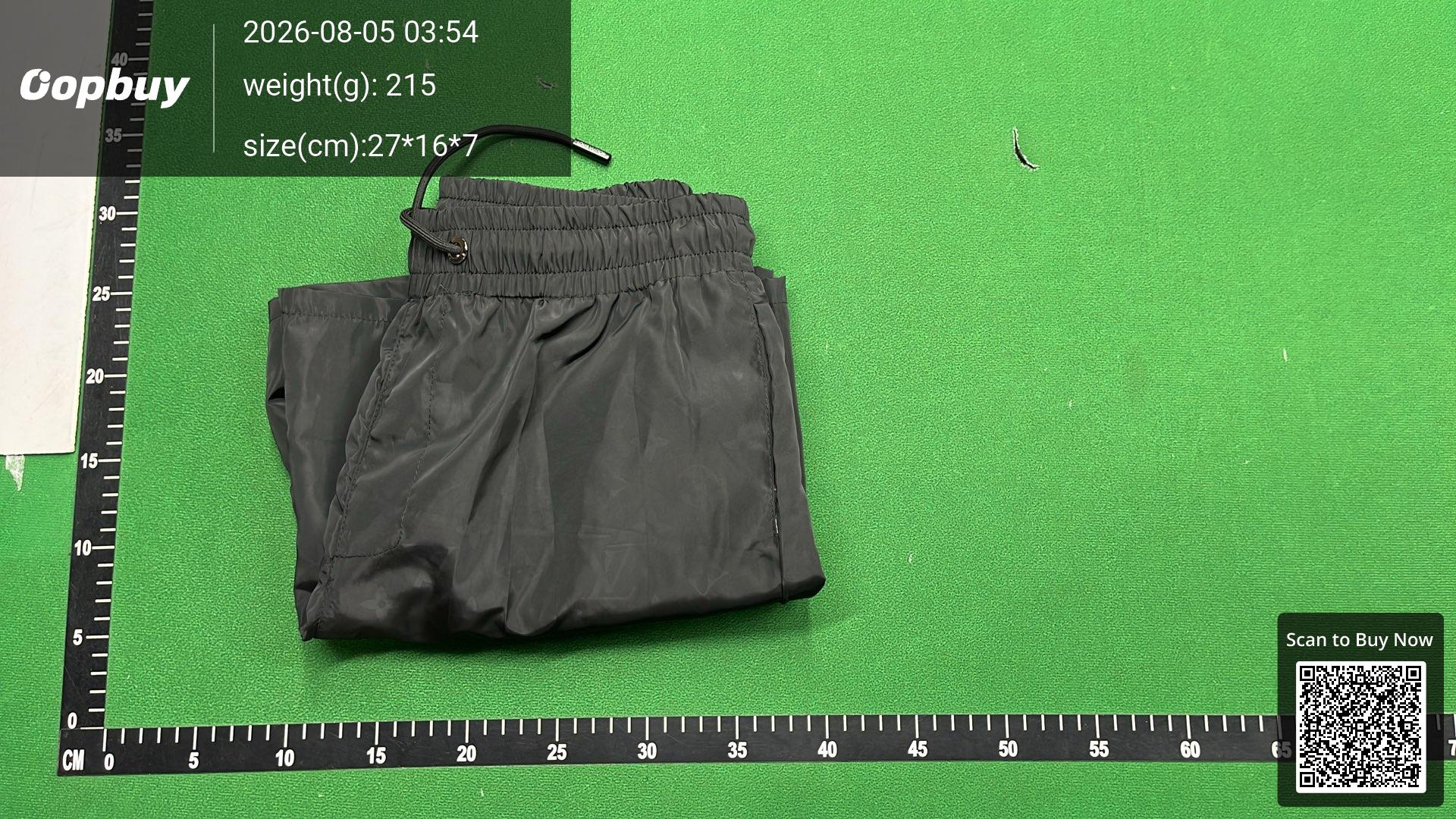 Foto QC 8 de Louis Vuitton 2025 Summer Board Shorts Monogram Mesh Black