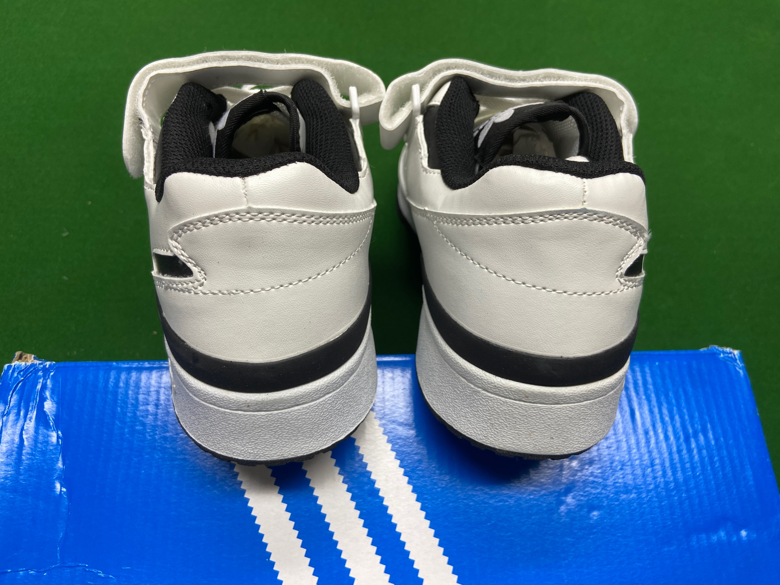 Foto QC 6 de adidas Forum Retro Low White Gum