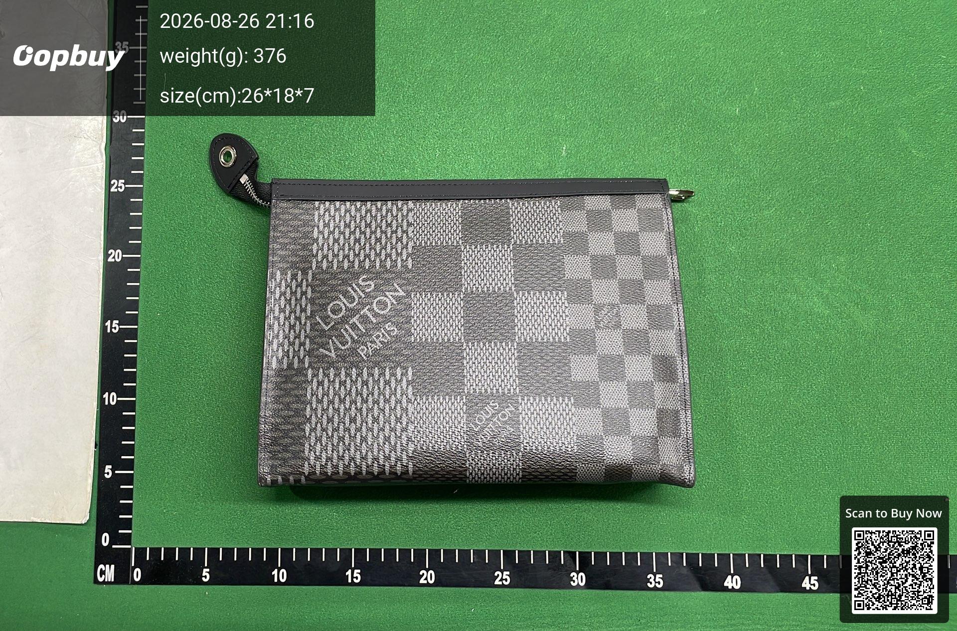 Foto QC 5 de Louis Vuitton Pochette Voyage MM Monogram Eclipse LV Graffiti Multicolor