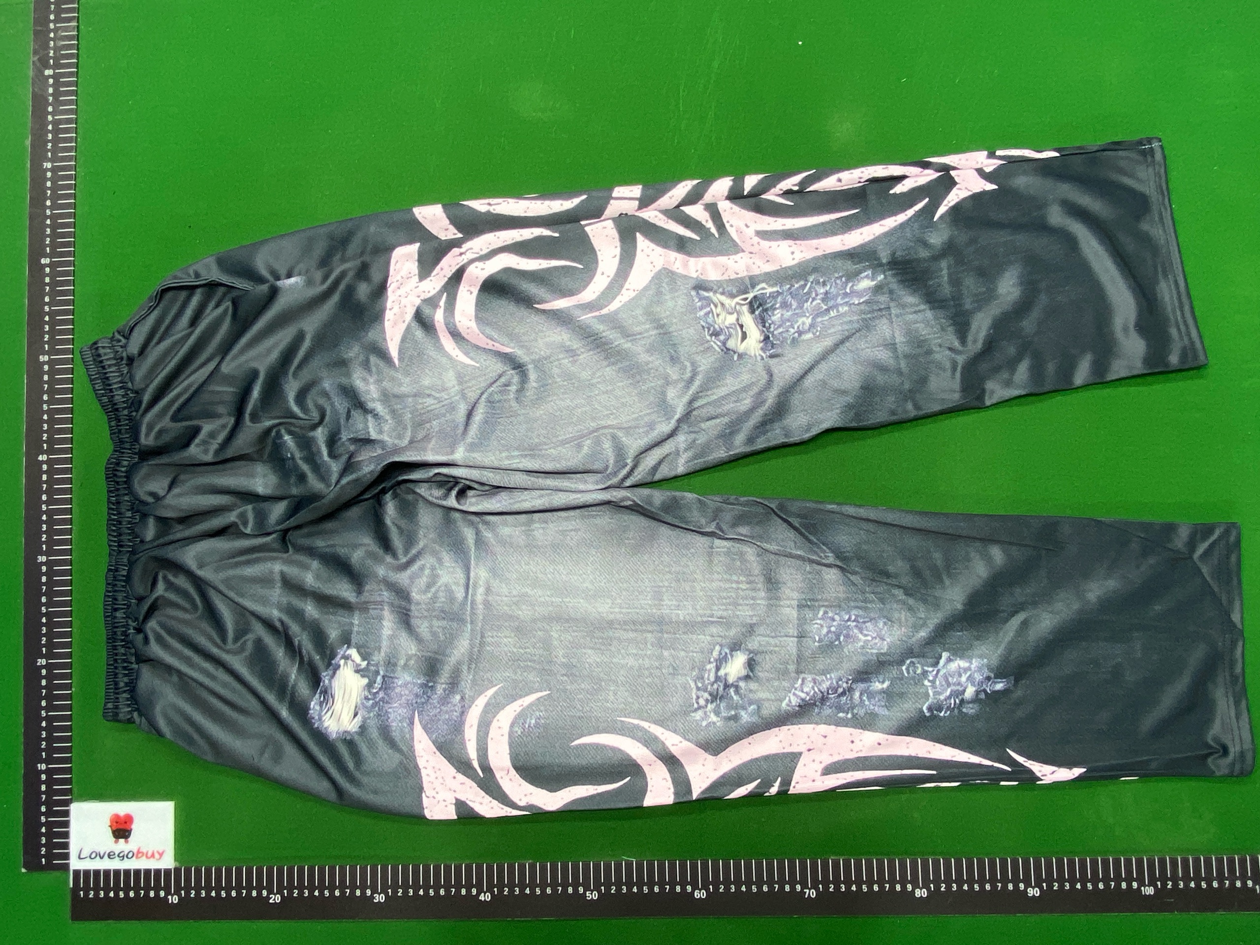 Foto QC 8 de Other Jeans Y2K Tribal Embroidered Baggy Washed Black