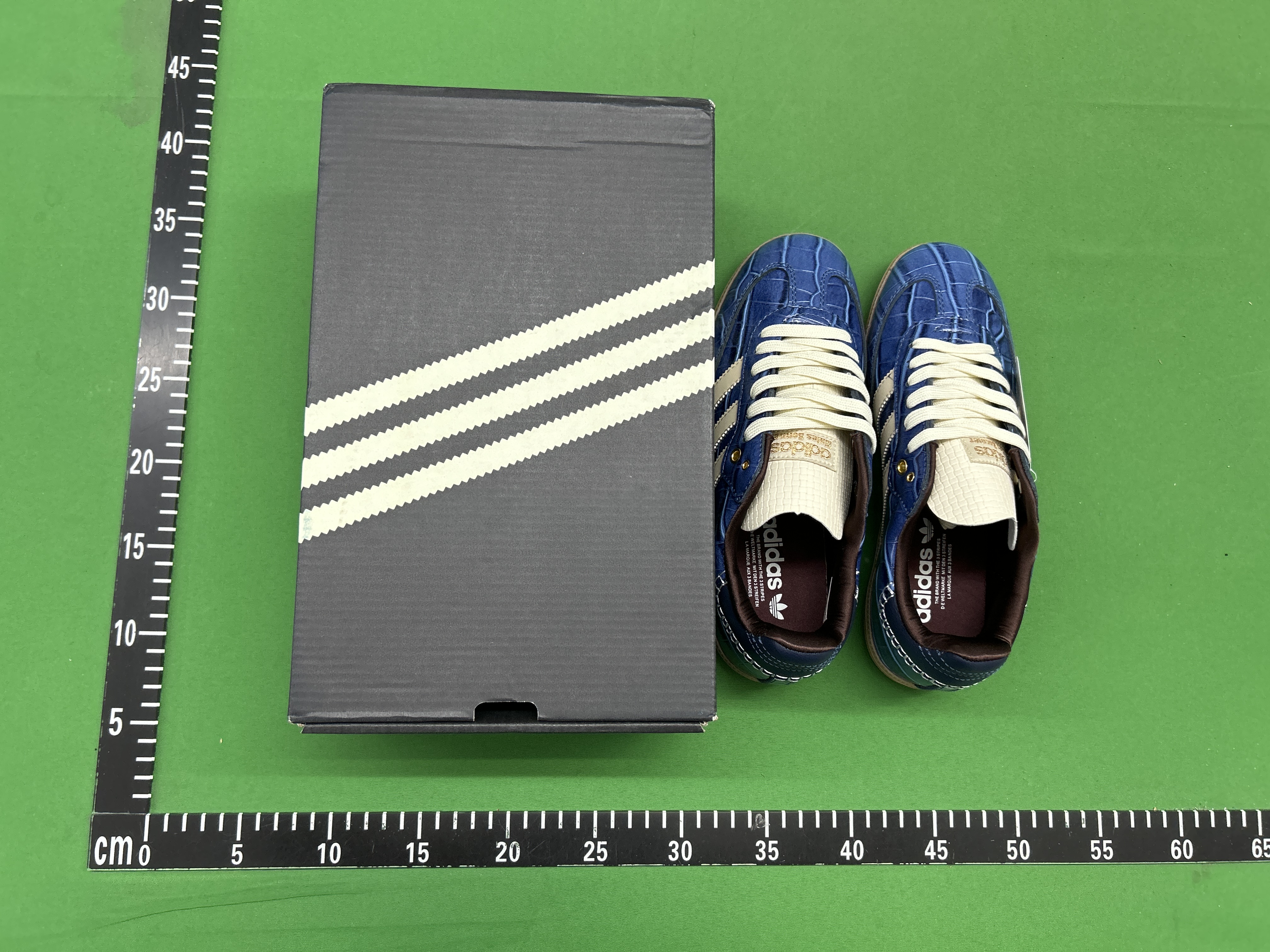 Foto QC 2 de adidas Samba OG Wales Bonner Collegiate Navy JH9825