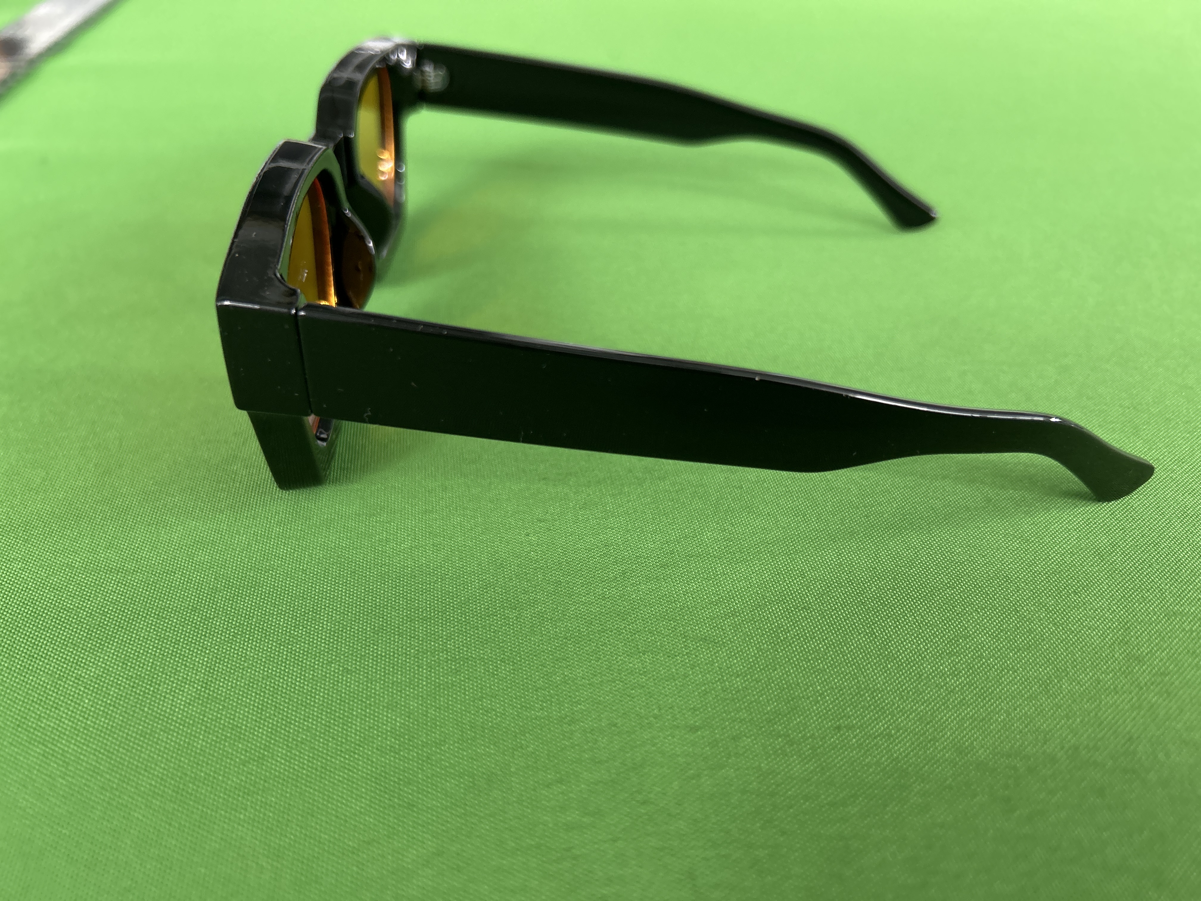 Foto QC 8 de Unbranded Thick Square-Frame Acetate Sunglasses Black Purple