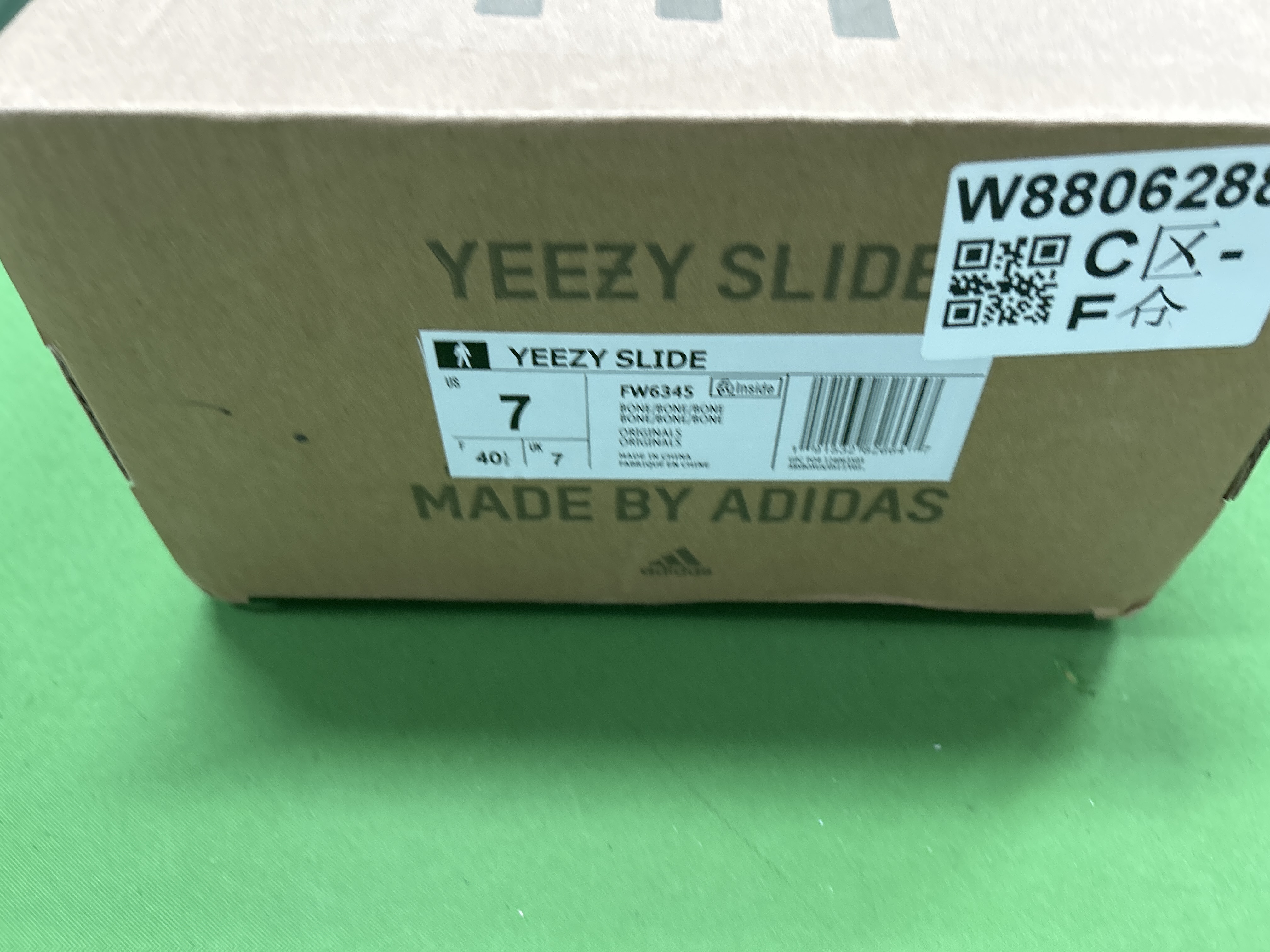 Foto QC 1 de adidas Yeezy Slide Foam Desert Sand FW6344