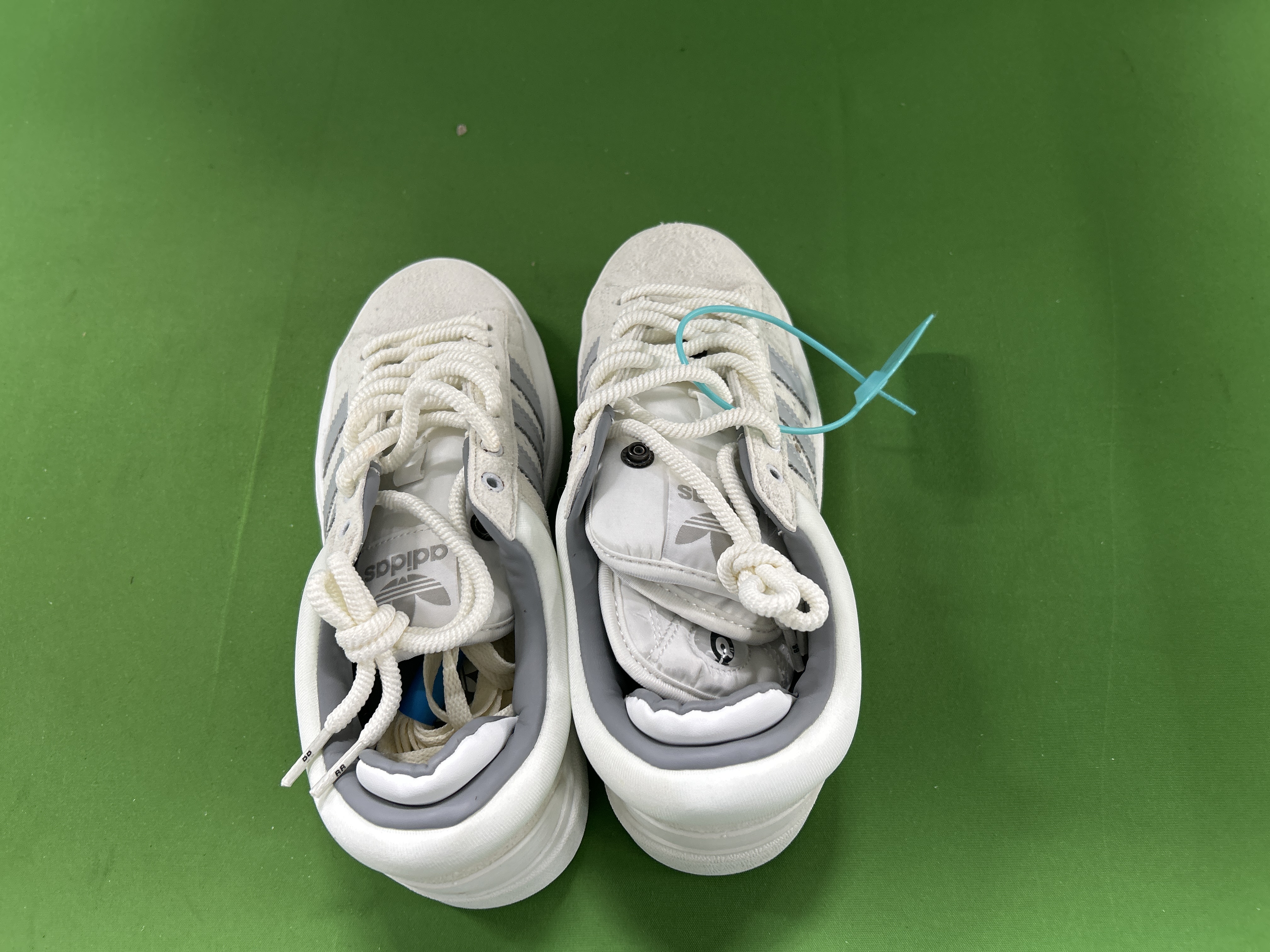 Foto QC 3 de adidas Campus 00s Low Bark