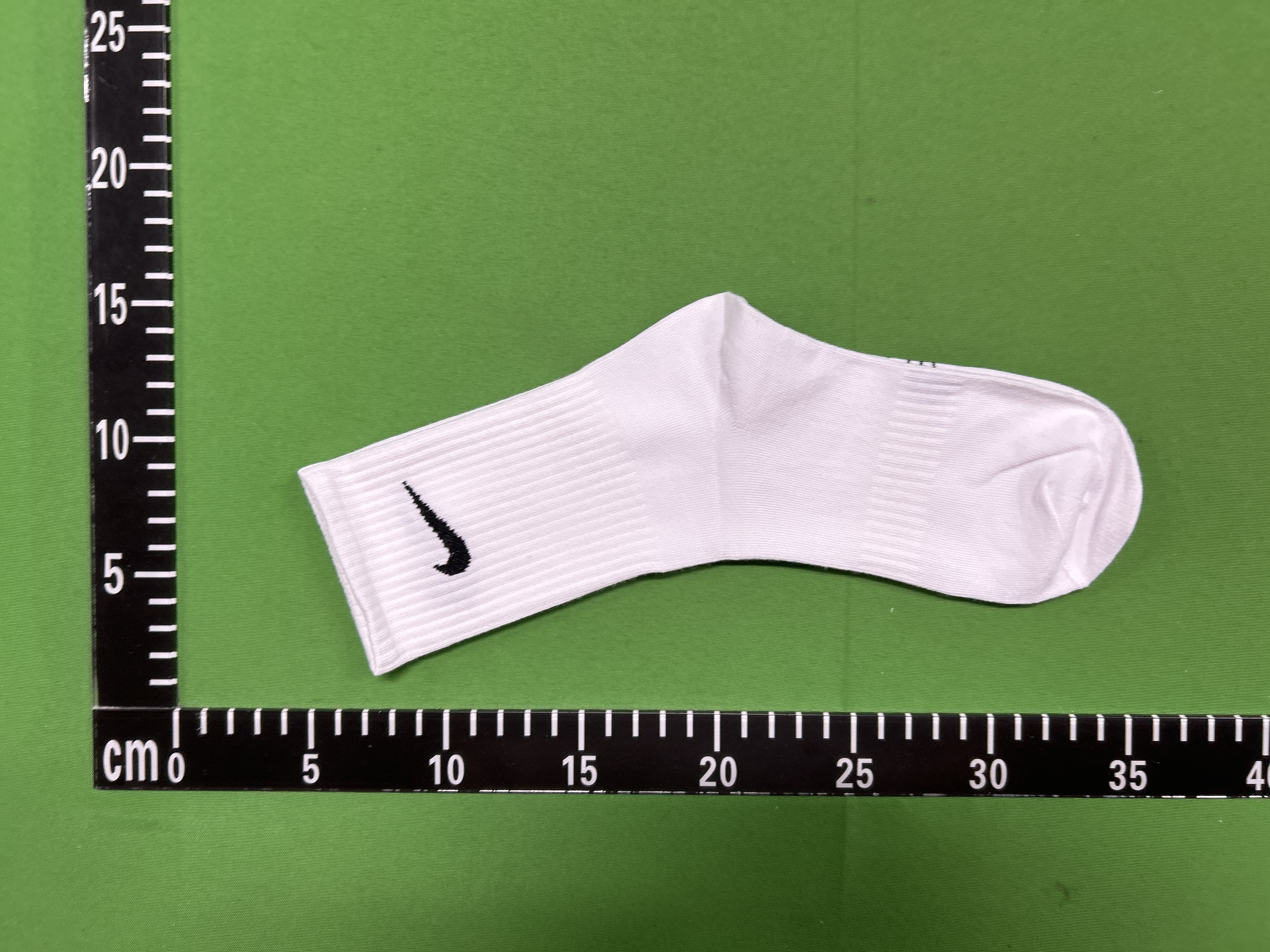 Foto QC 8 de Nike Crew Socks Everyday Cushioned Black White Grey