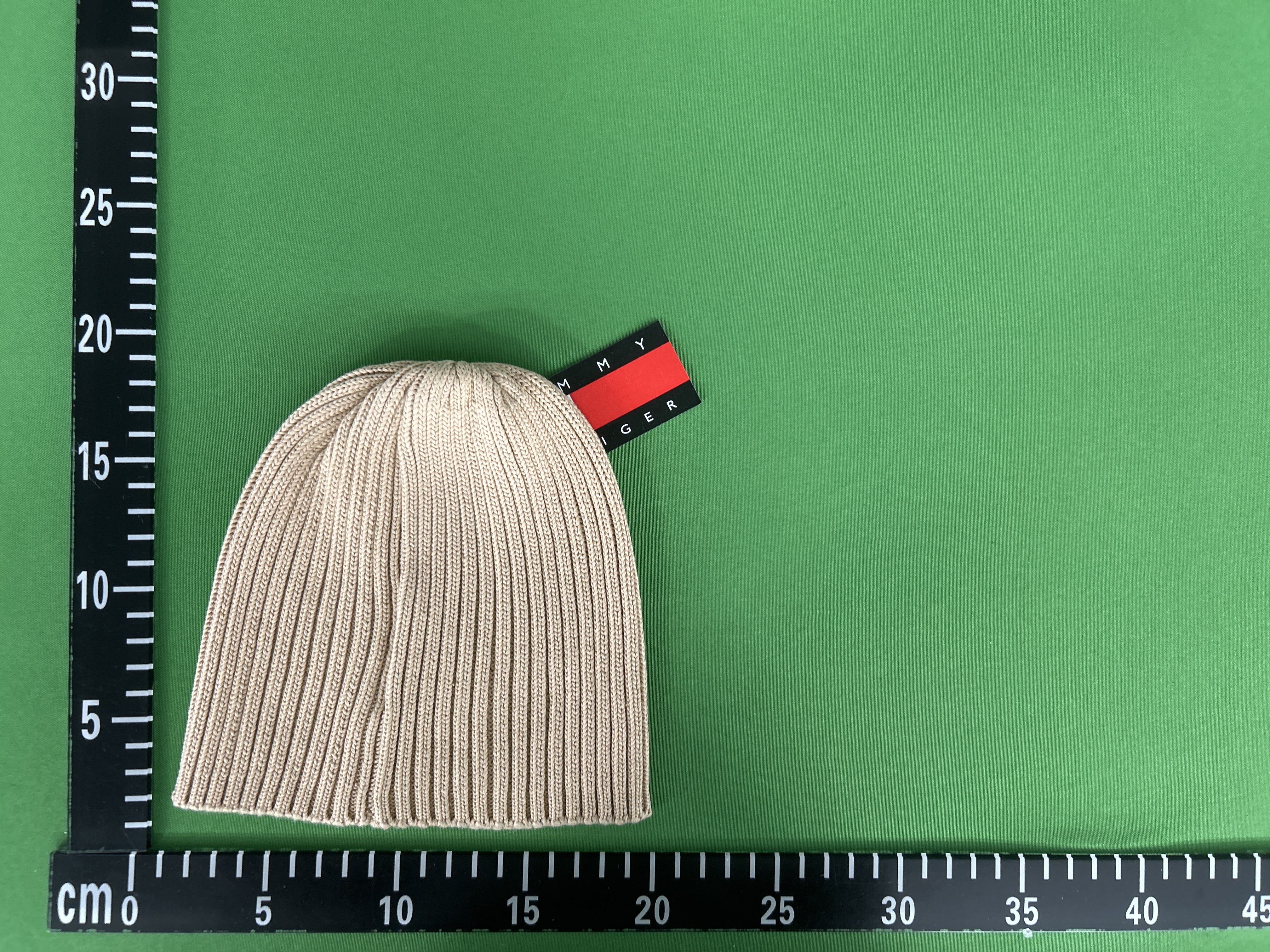 Foto QC 7 de Tommy Hilfiger Flag Logo Beanie Beige