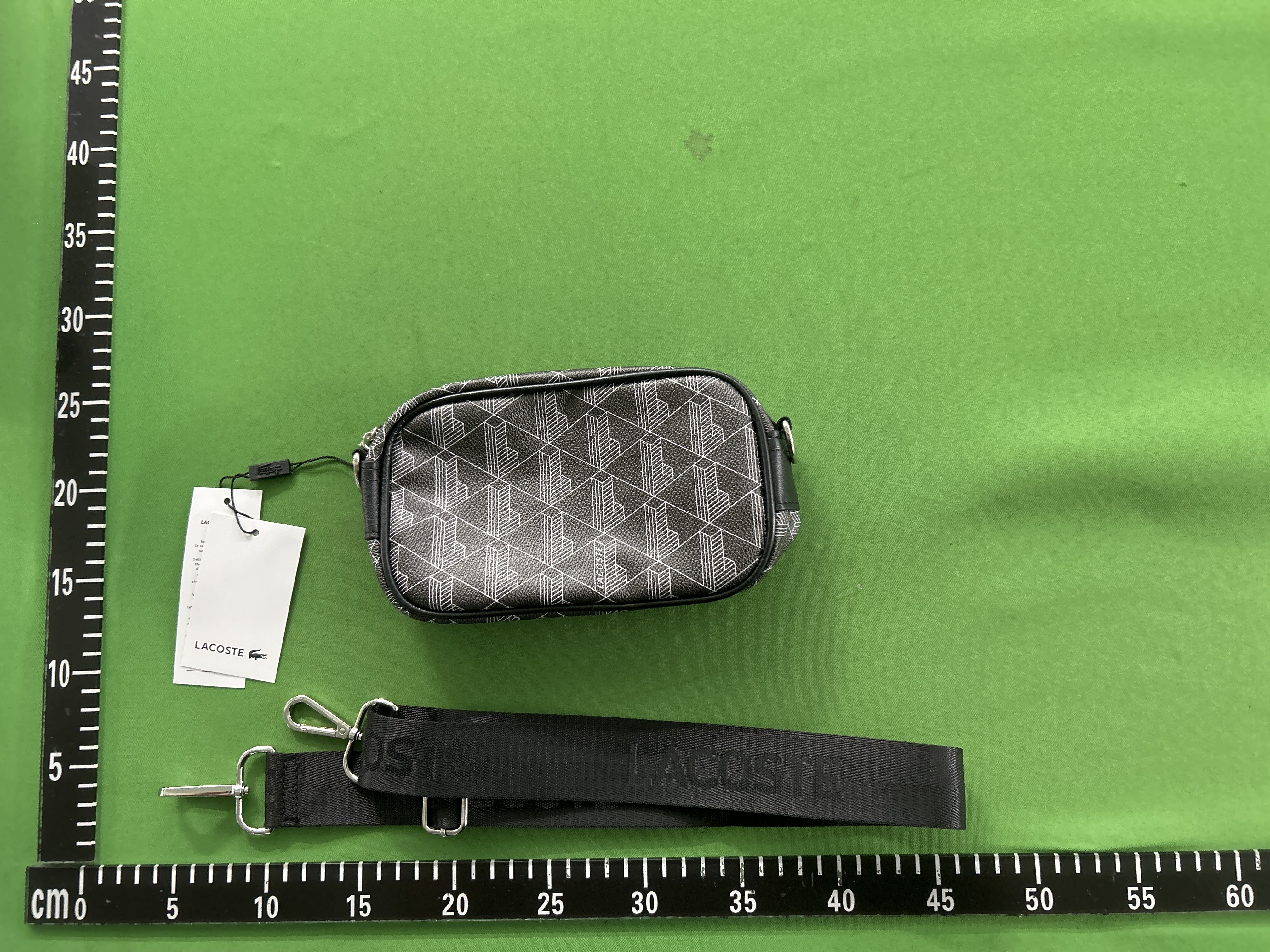 Foto QC 7 de Lacoste The Blend Monogram Crossbody Bag Black