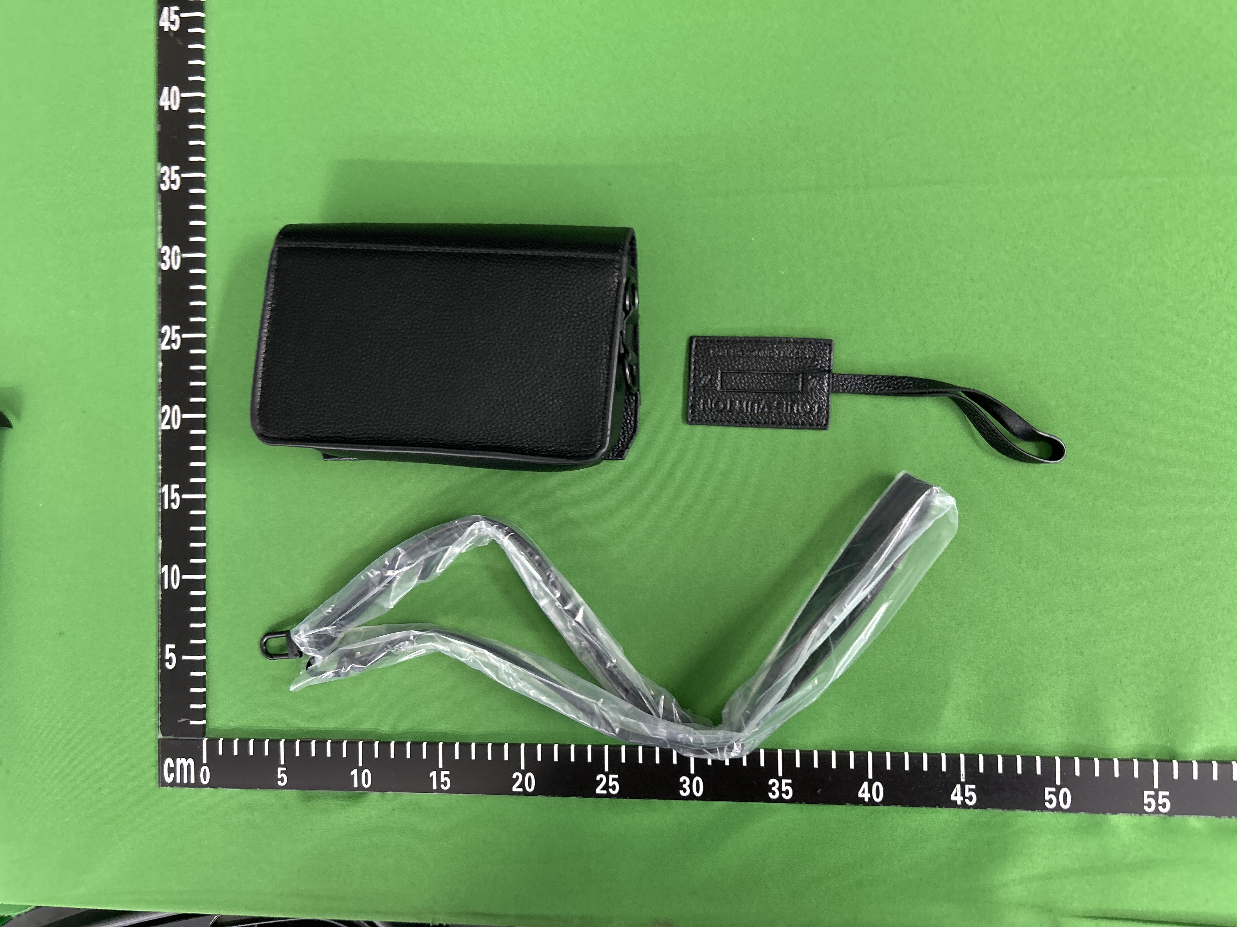 Foto QC 5 de Louis Vuitton LV Aerogram Messenger 21 Grey Grained Leather