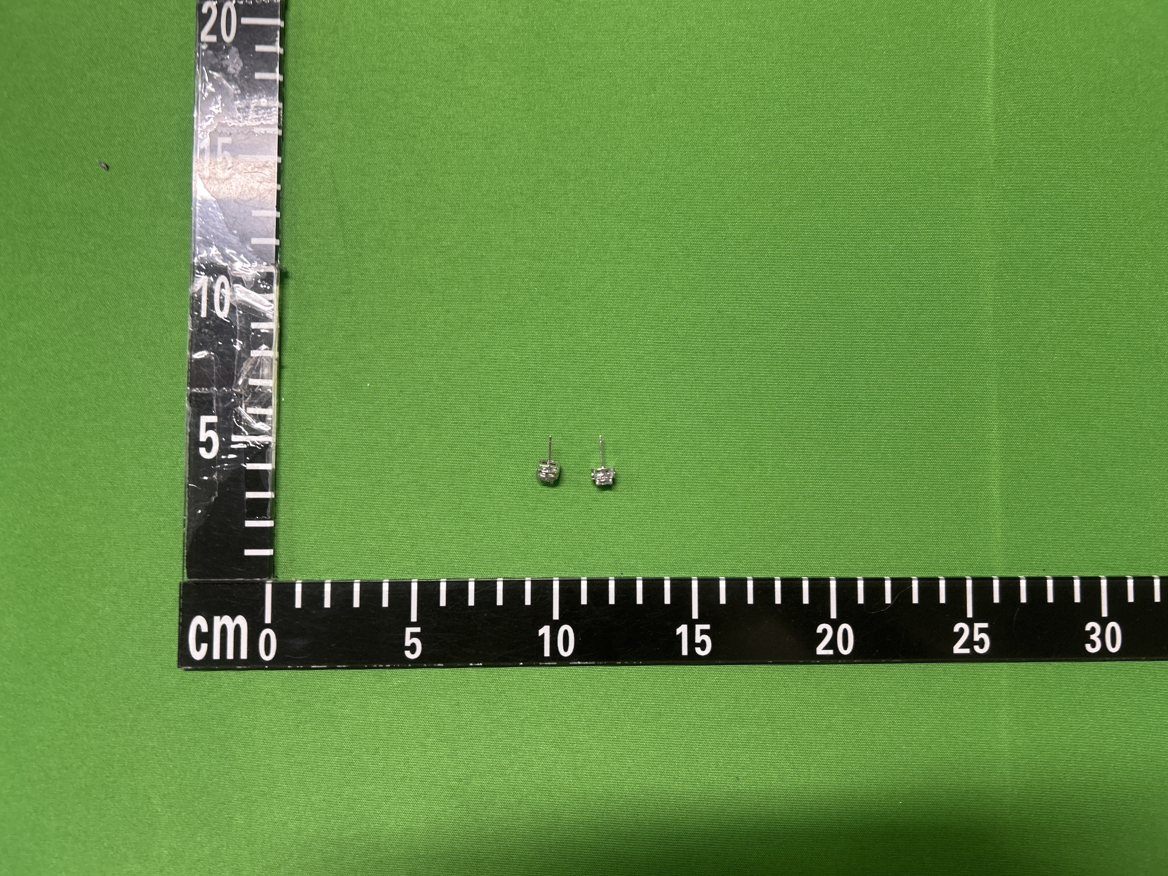 Foto QC 7 de Flyerbuy Earrings Metal Diamond Silver