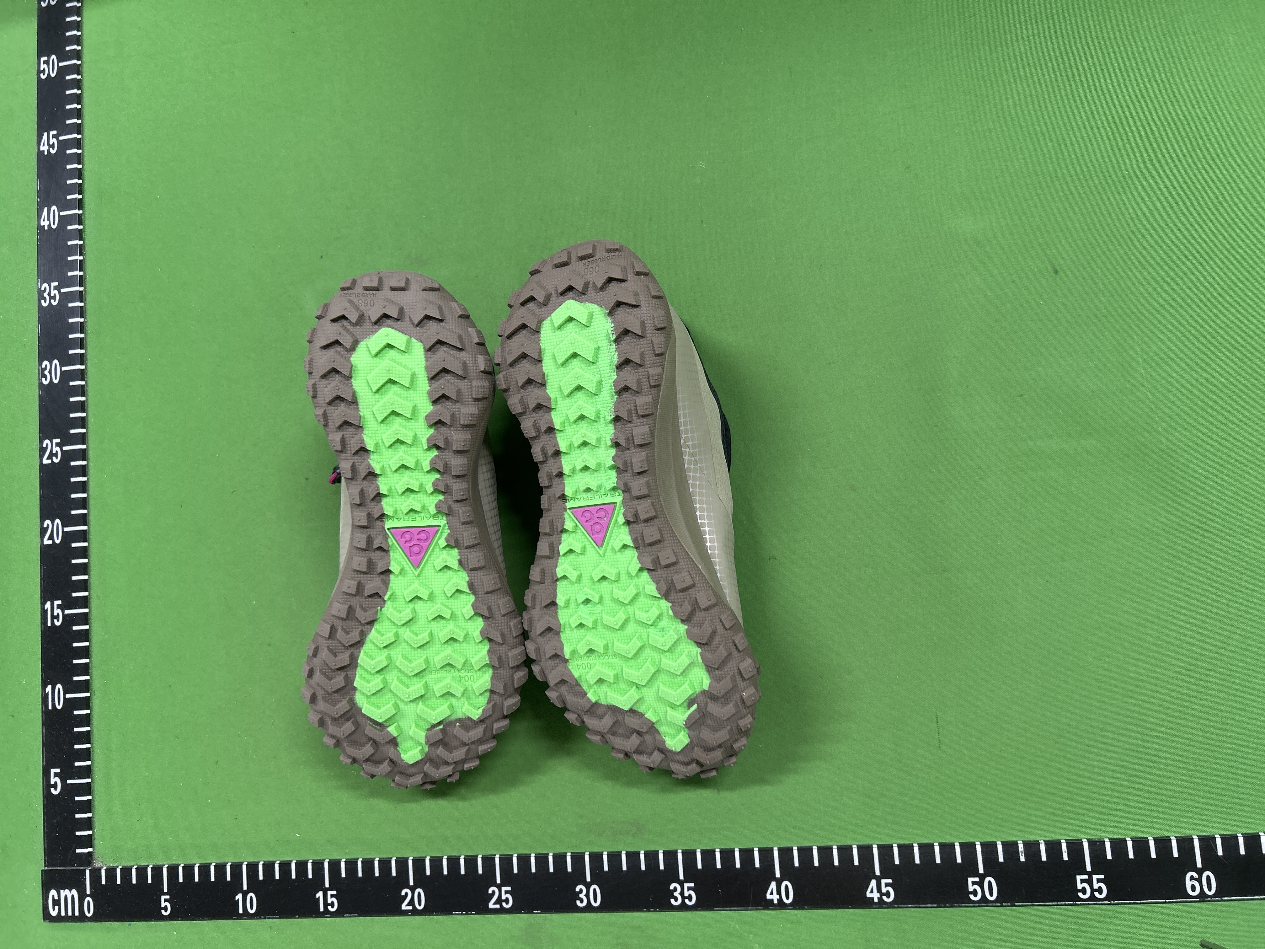 Foto QC 8 de Nike ACG Mountain Fly Mid GORE-TEX Khaki CT2904-200