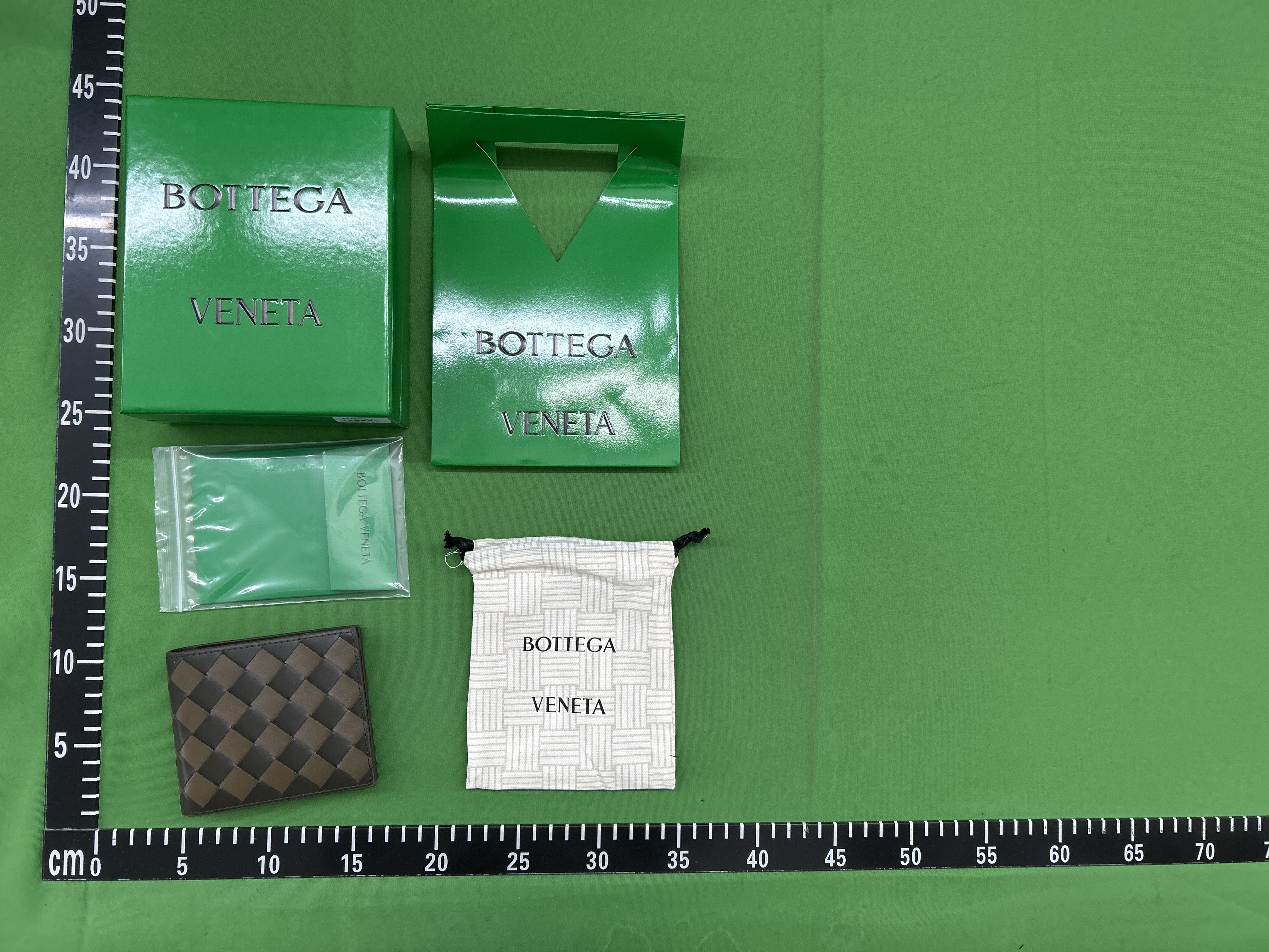 Foto QC 3 de Bottega Veneta Intrecciato Bi-fold Wallet Leather Dark Green Travertine