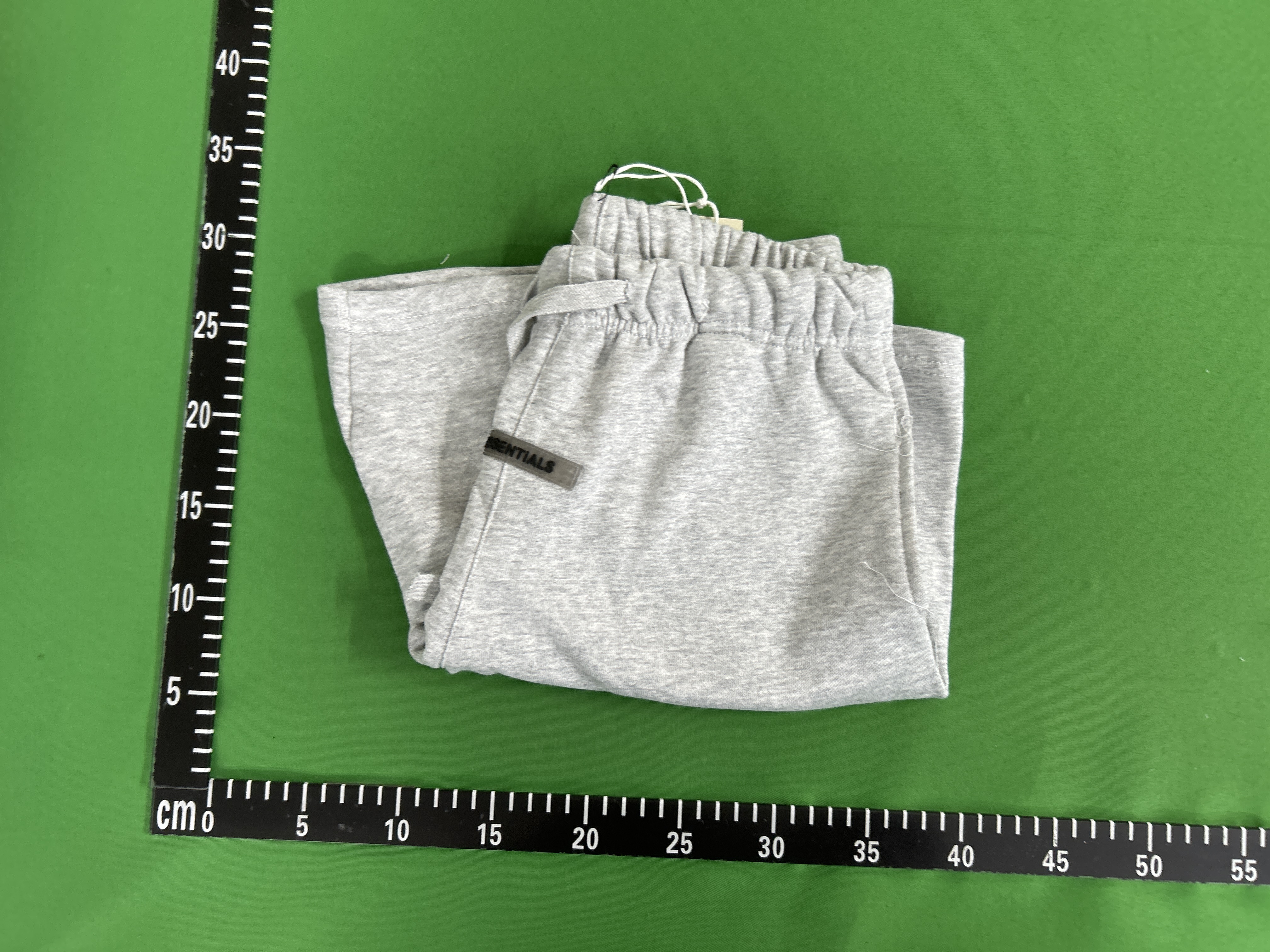 Foto QC 7 de Fear of God Essentials Sweat Shorts Cotton Tan