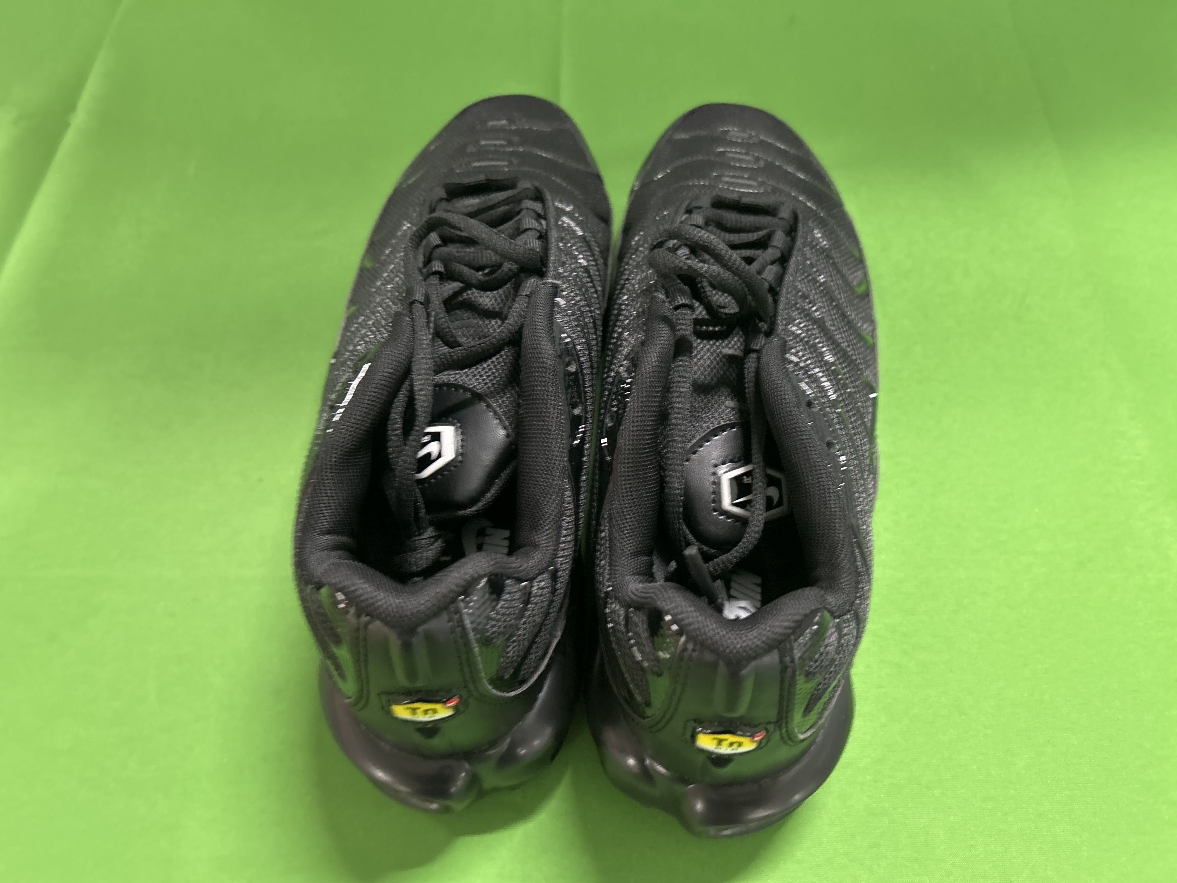 Foto QC 3 de Nike Air Max Plus SE All Day Sunset Pulse HF3837-600