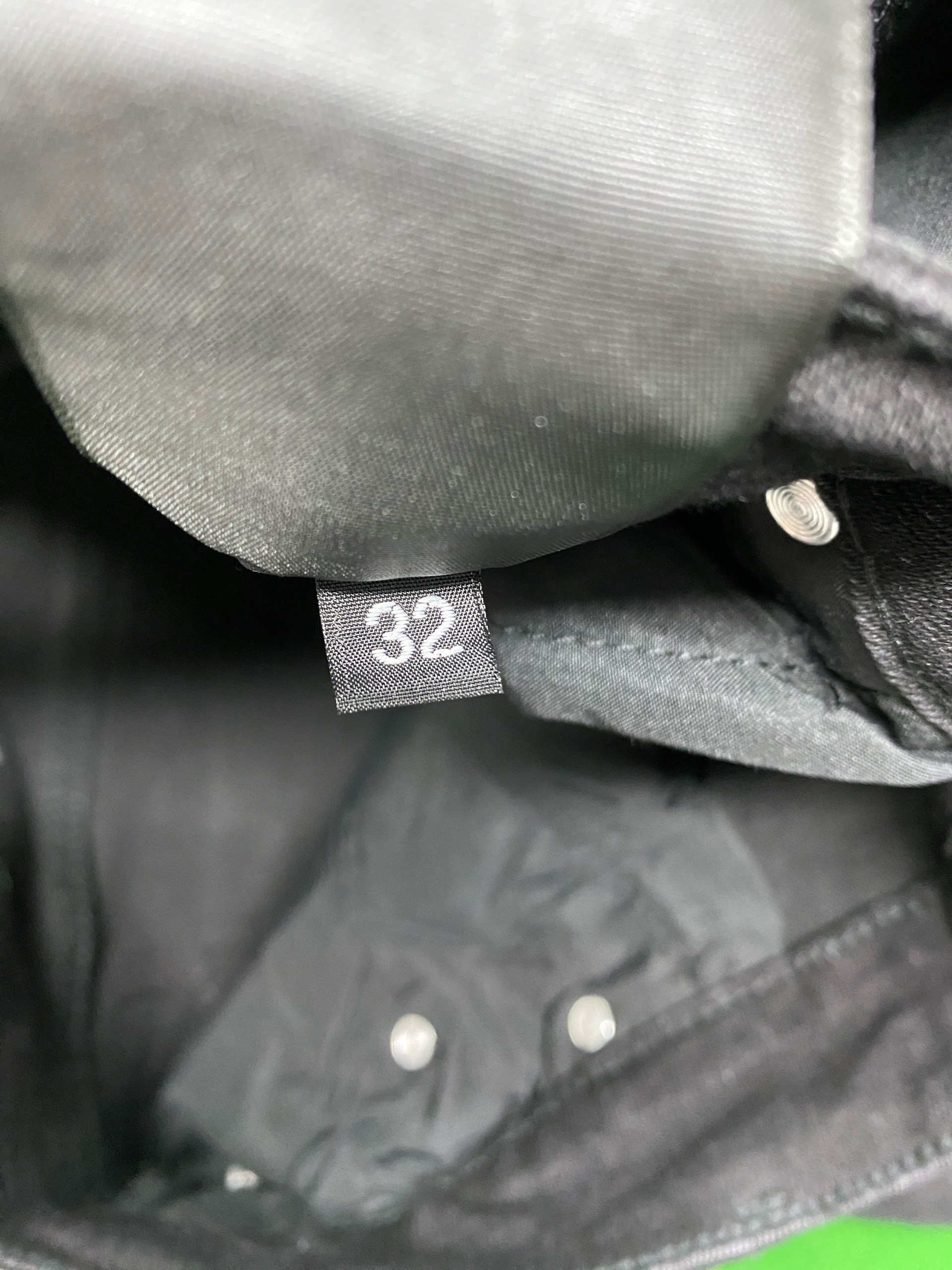 Foto QC 8 de Amiri Cherub Jeans Distressed Slim Black