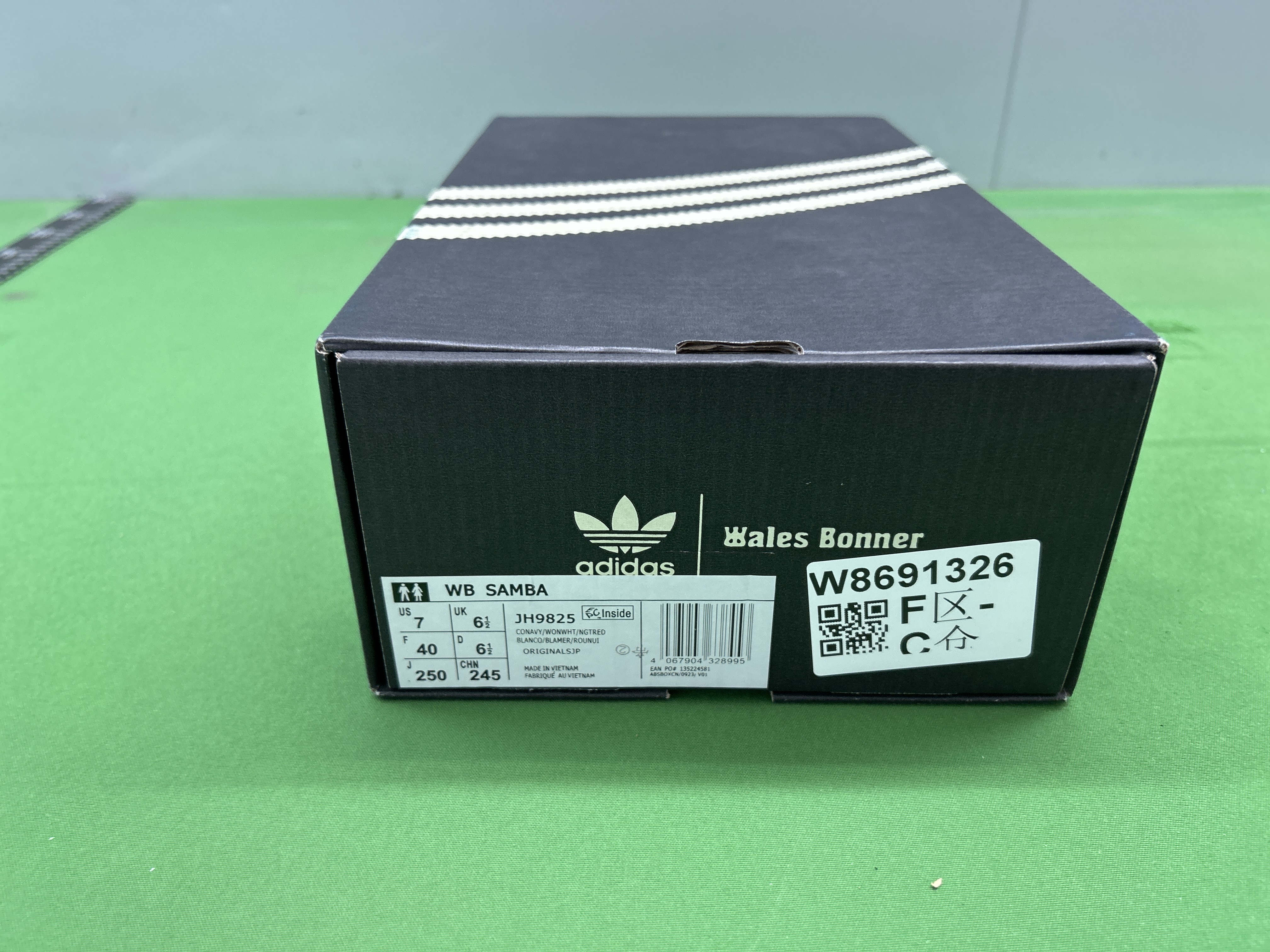 Foto QC 1 de adidas Samba OG Wales Bonner Collegiate Navy JH9825