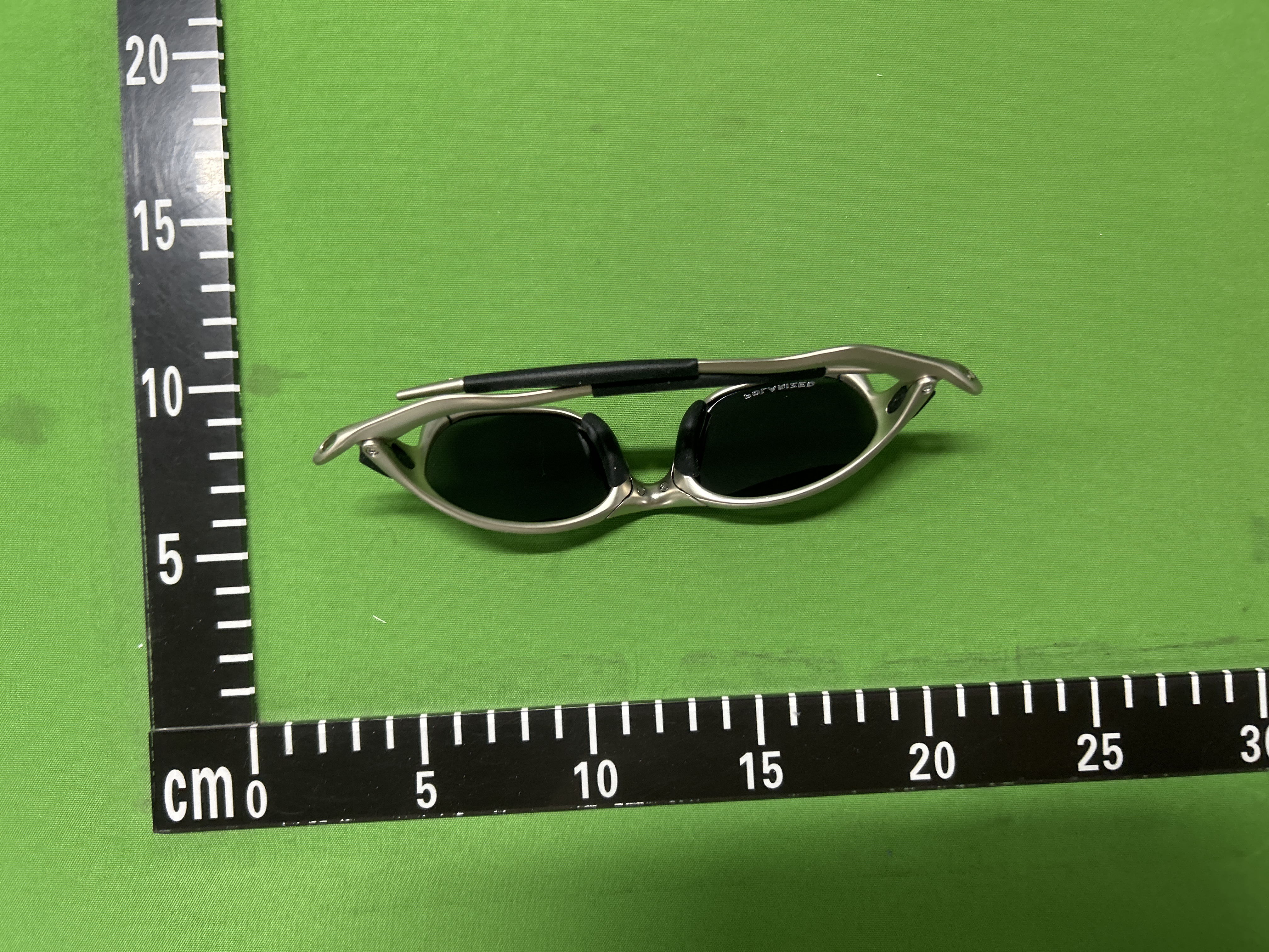Foto QC 8 de Oakley Juliet X-Metal Sunglasses X-Metal Black Iridium (04-110)