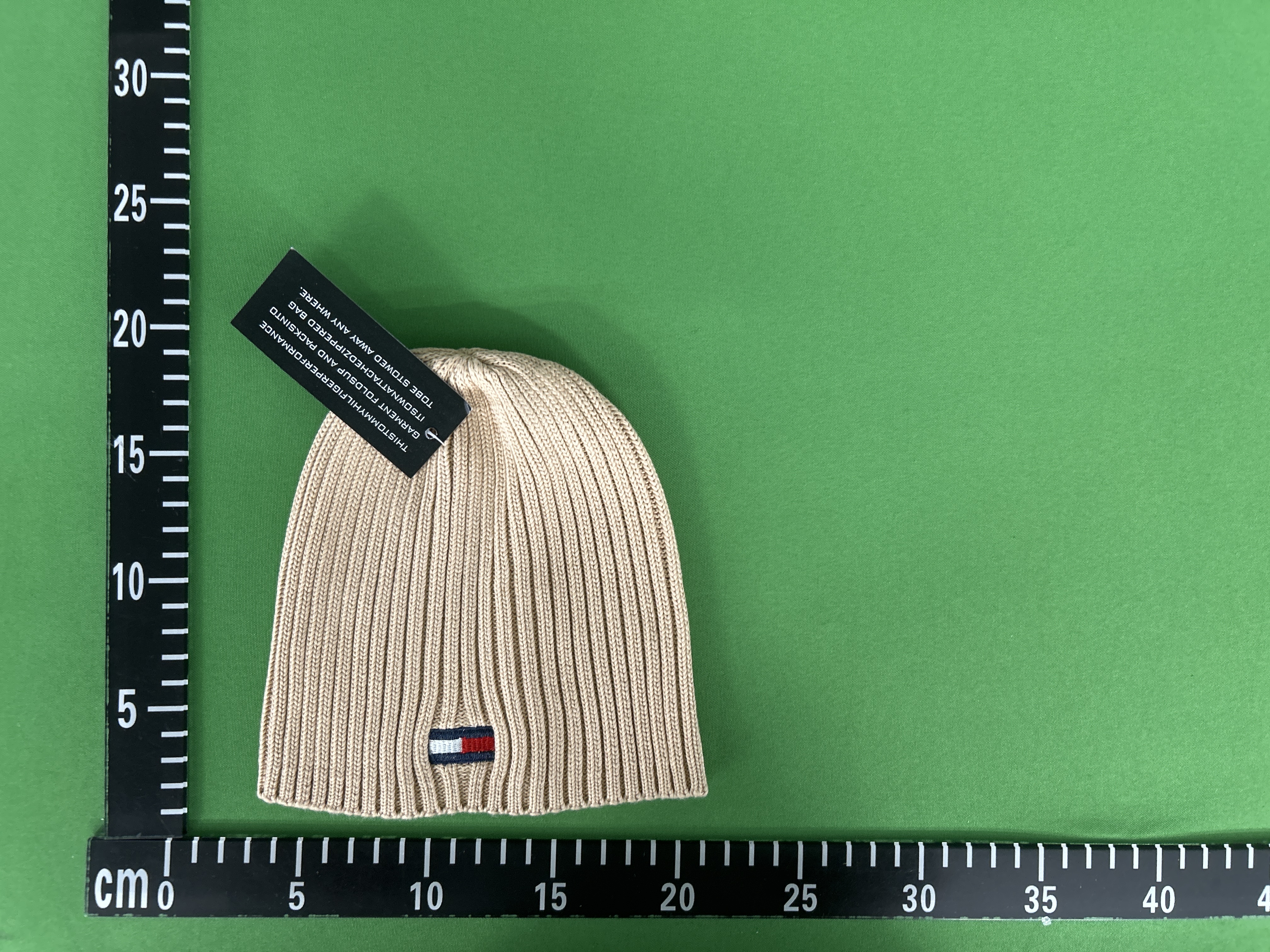 Foto QC 6 de Tommy Hilfiger Flag Logo Beanie Beige