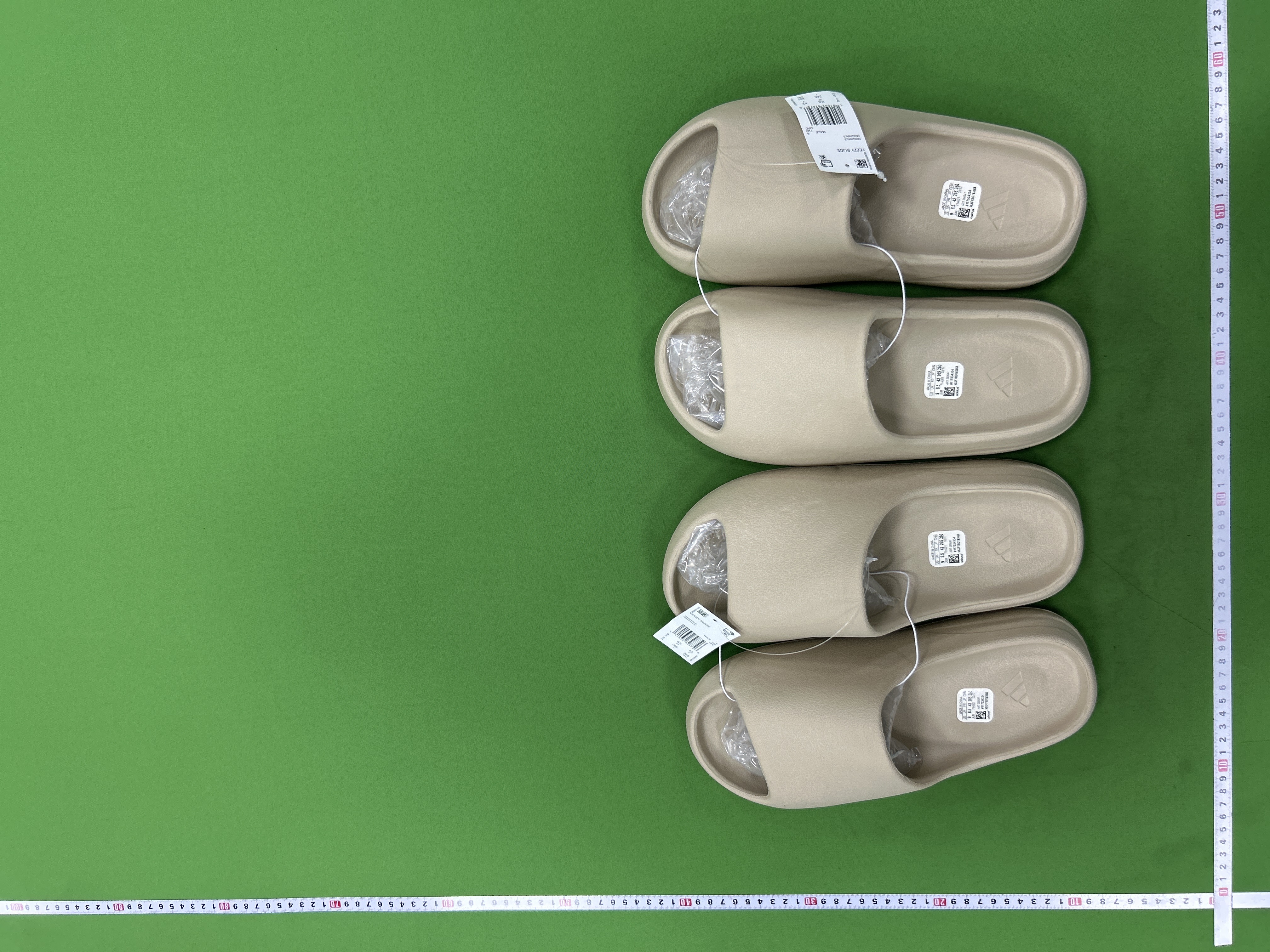 Foto QC 7 de adidas Yeezy Slide EVA Desert Sand FW6344