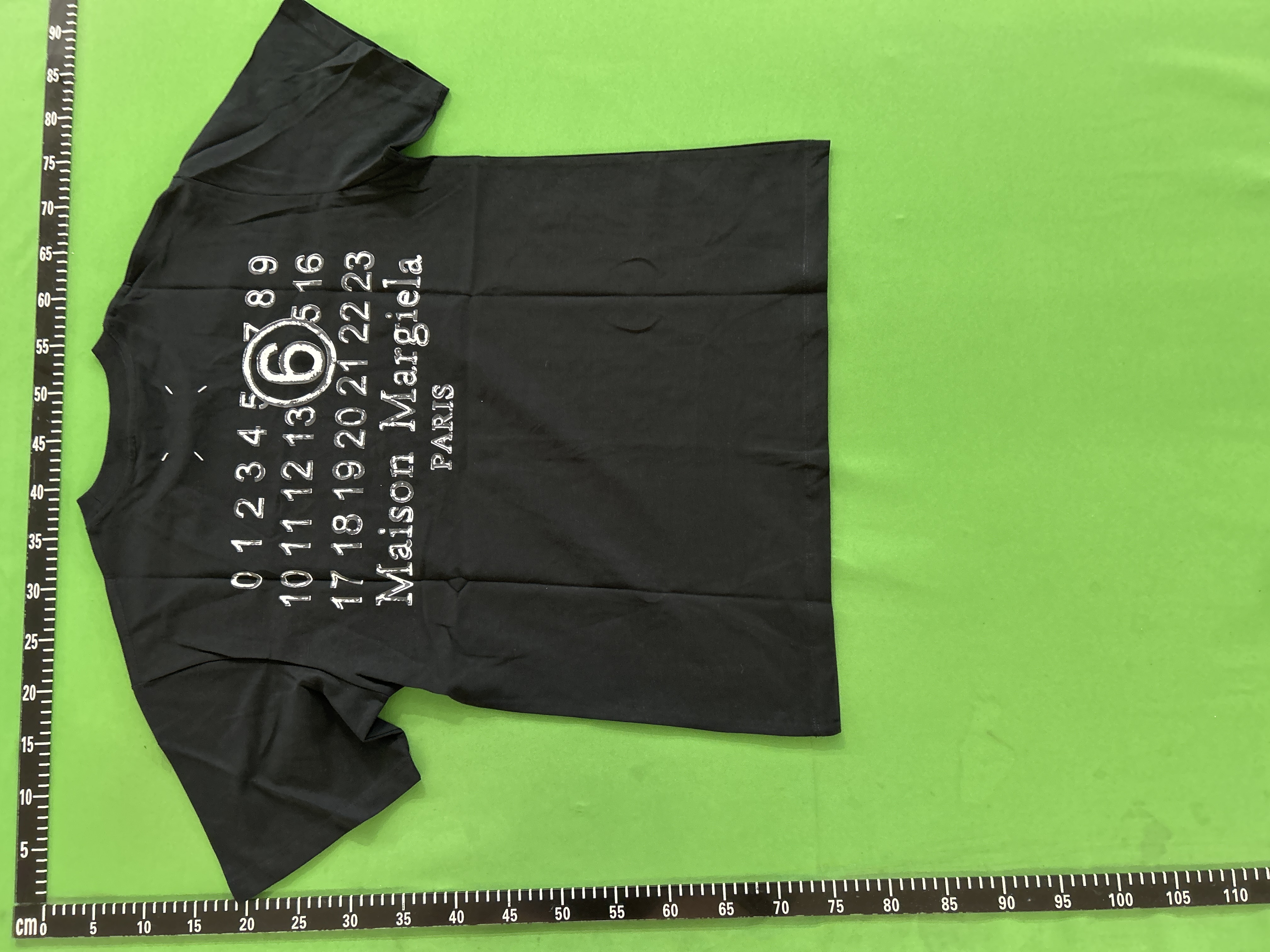 Foto QC 4 de Maison Margiela T-shirt Numeric Logo Olive Green