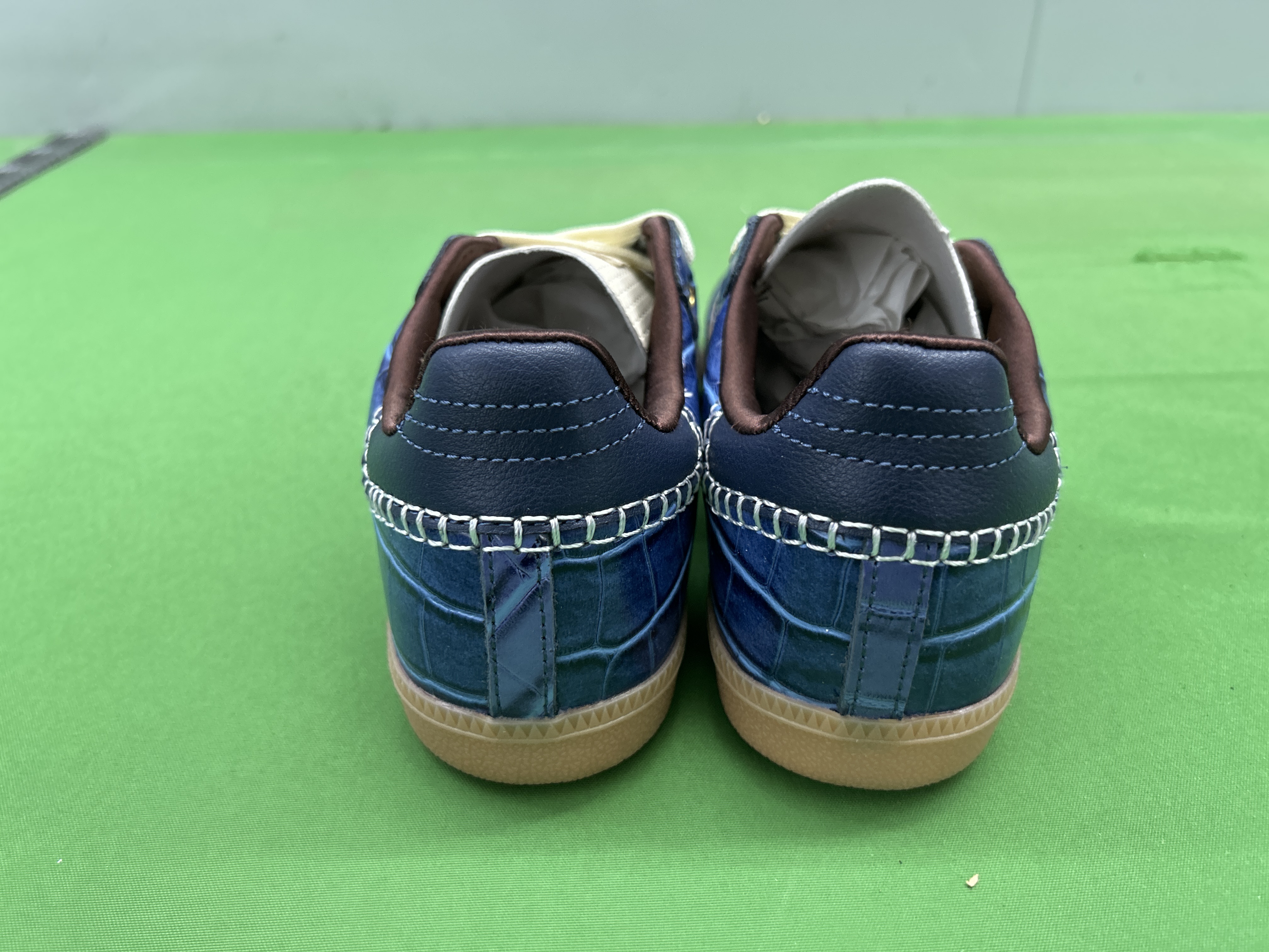 Foto QC 3 de adidas Samba OG Wales Bonner Collegiate Navy JH9825