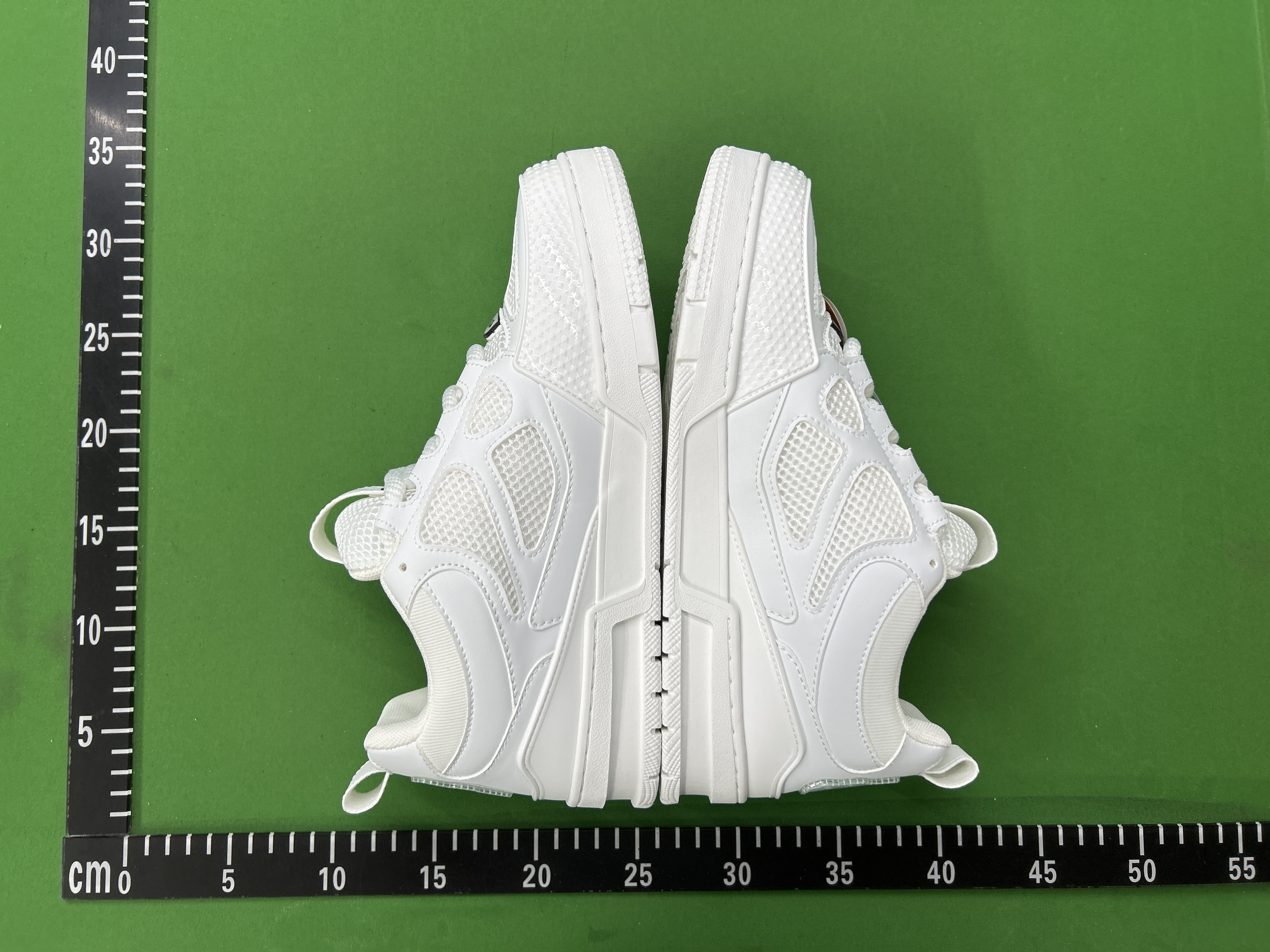 Foto QC 6 de Louis Vuitton LV Skate Sneaker Black White