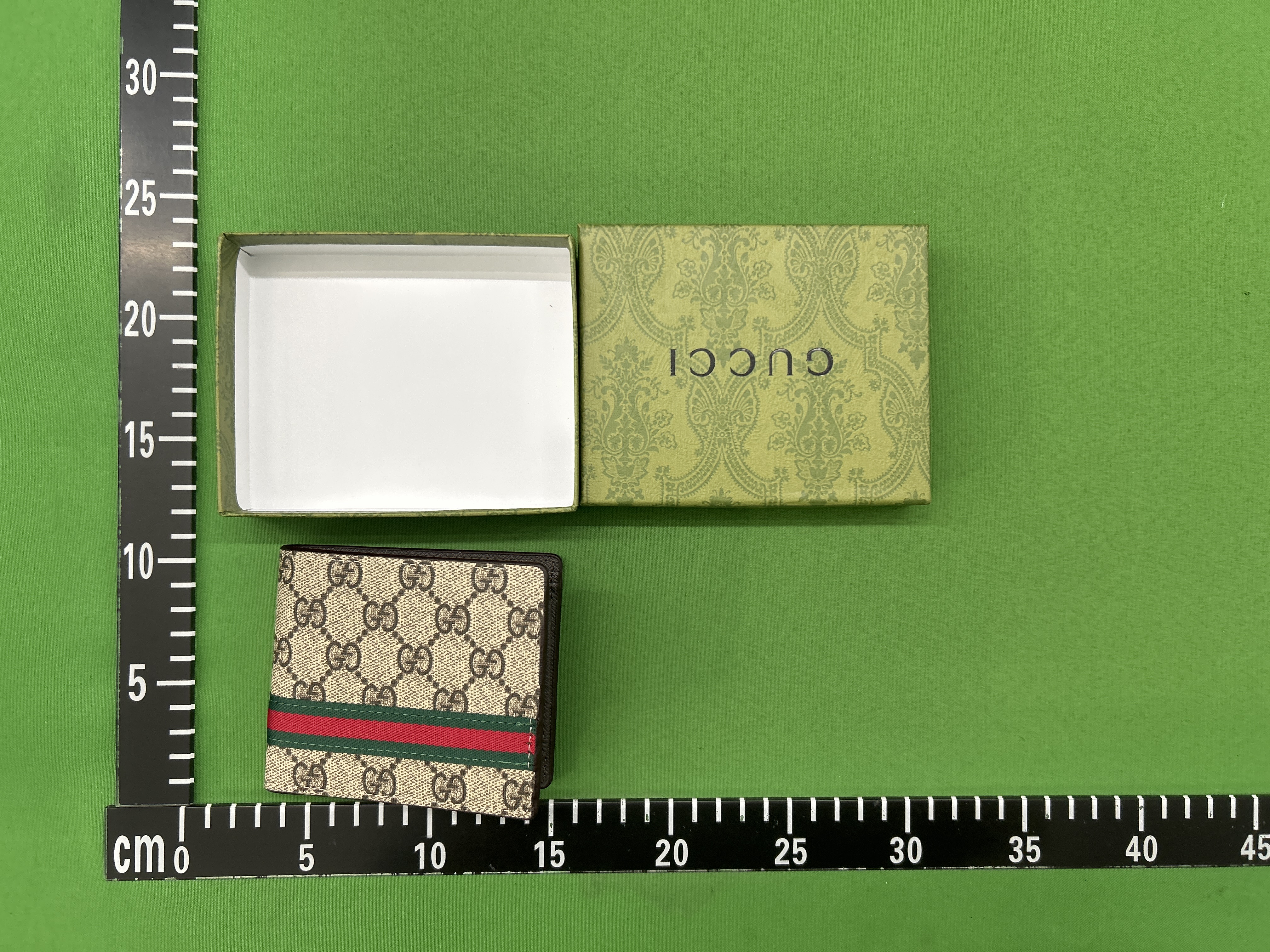 Foto QC 4 de Gucci GG Wallet GG Supreme Blue