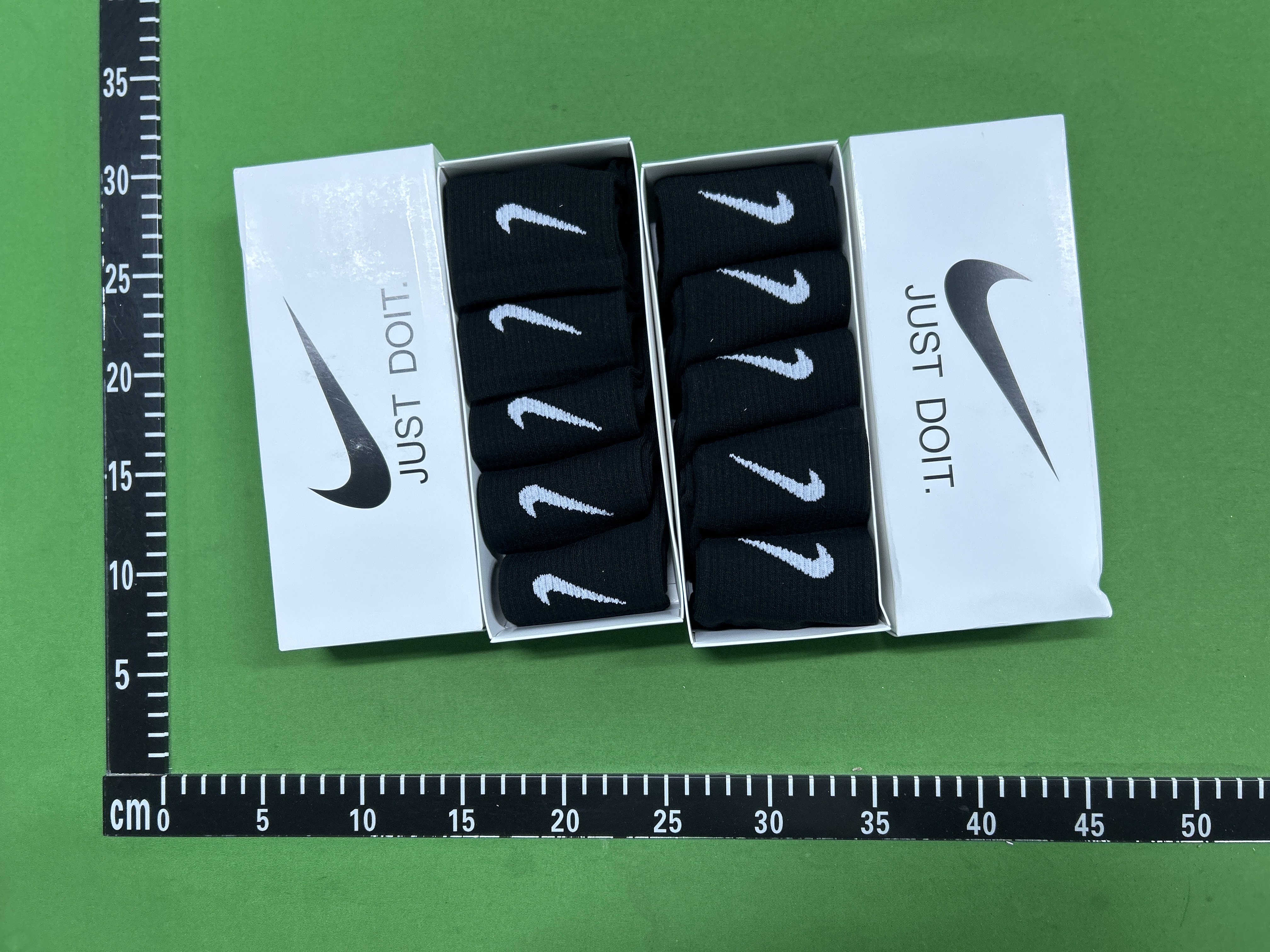 Foto QC 1 de Nike Crew Socks Cotton Ribbed Black White Grey