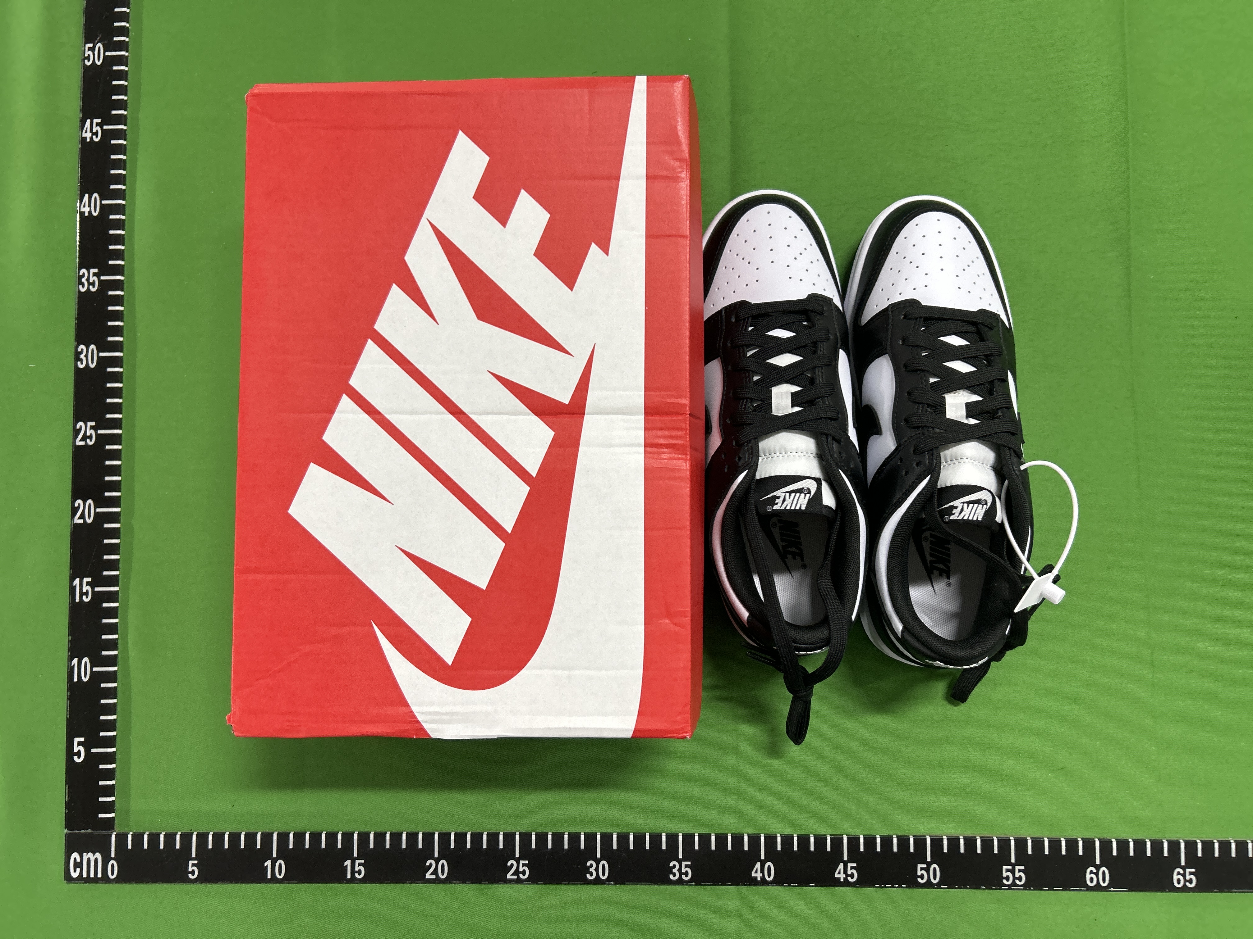 Foto QC 2 de Nike Dunk SB Low Why So Sad? DX5549-400