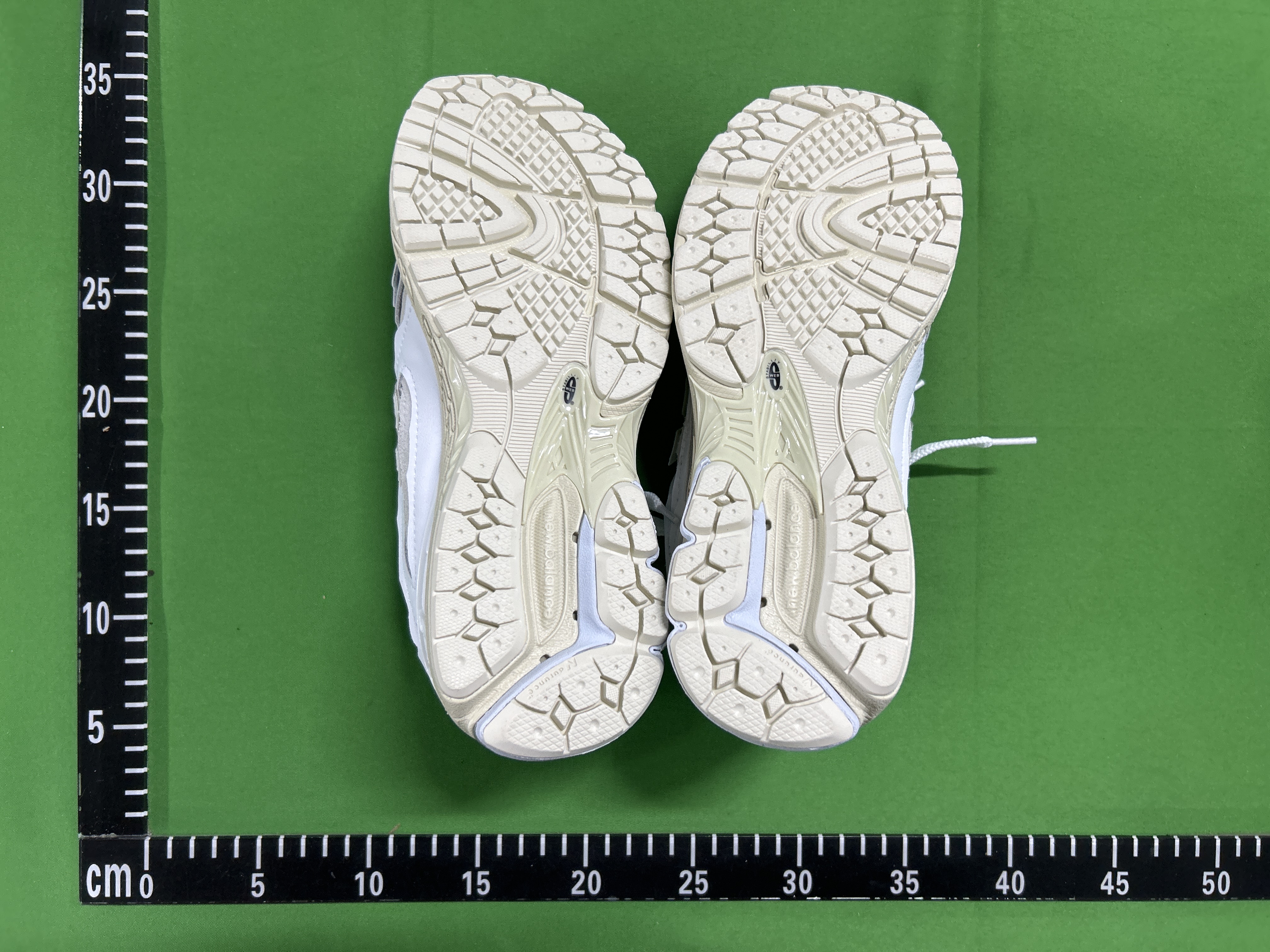 Foto QC 6 de New Balance 1906D Protection Pack White M1906DE