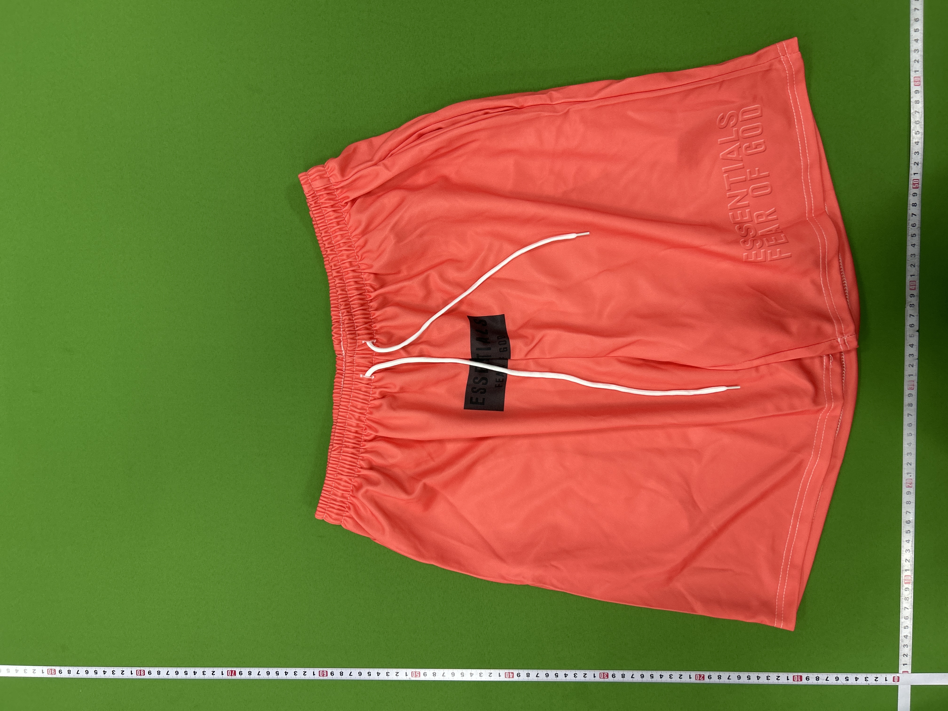 Foto QC 8 de Fear of God Essentials 1977 Sweat Shorts Loose Grey