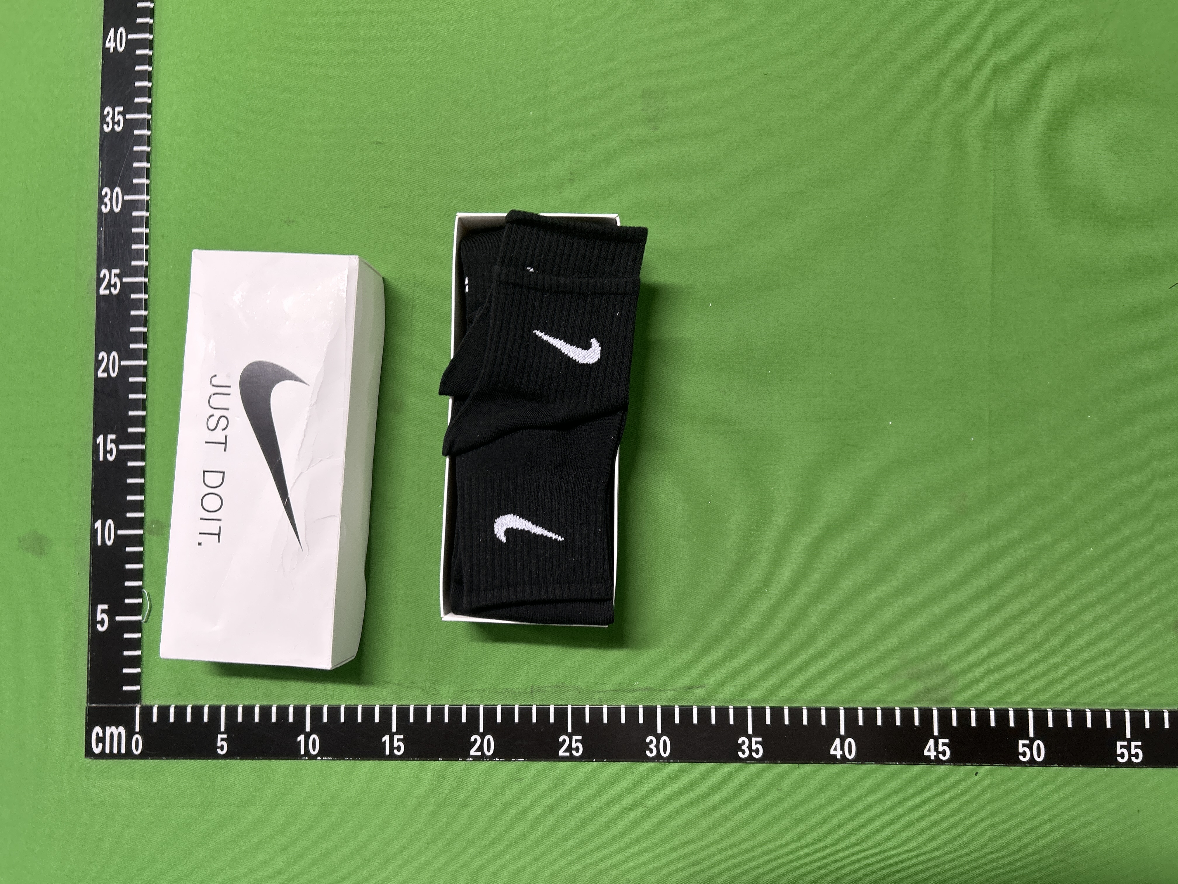 Foto QC 4 de Nike Crew Socks Everyday Cushioned Black White Grey