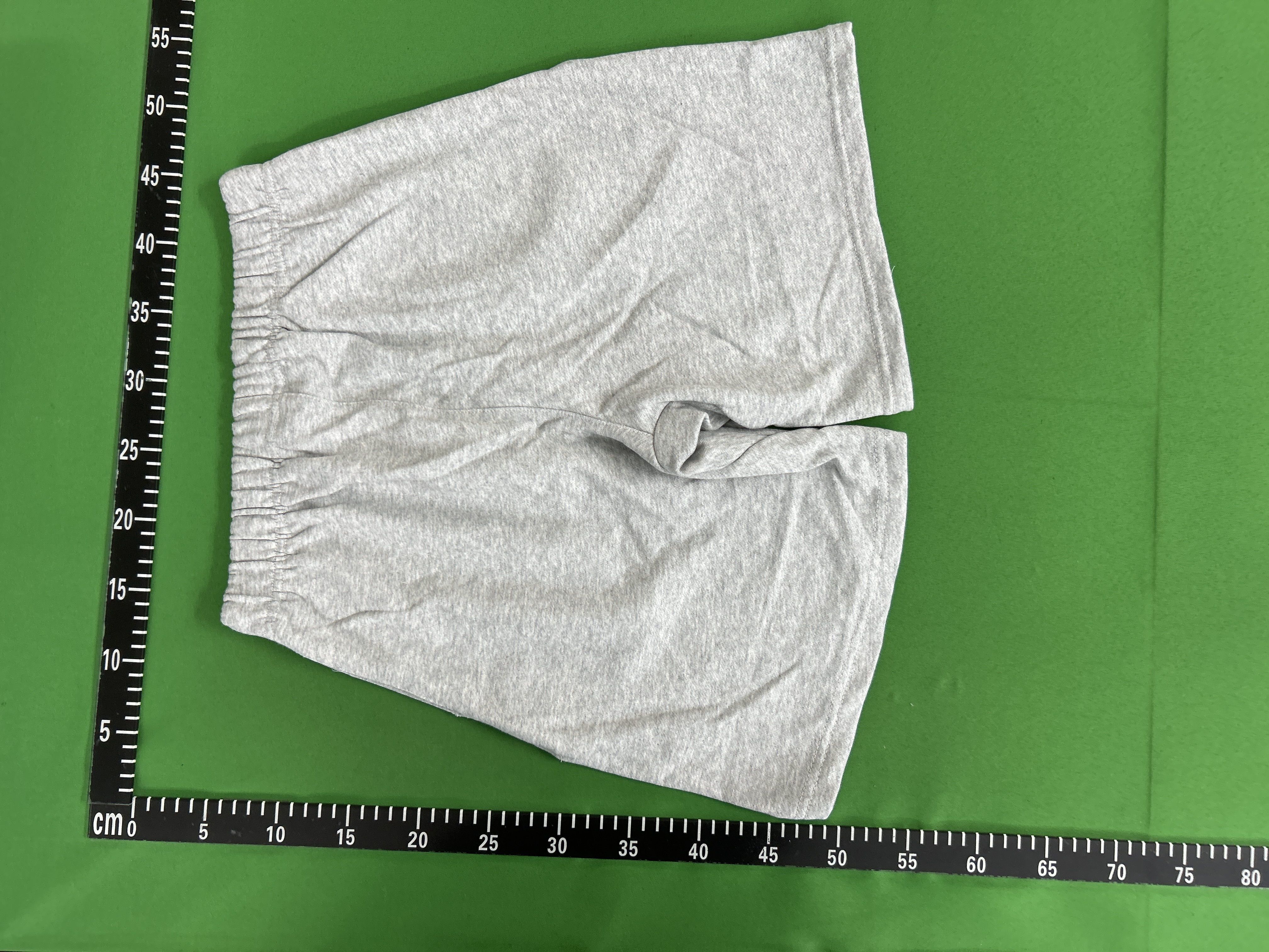 Foto QC 6 de Fear of God Essentials Sweat Shorts Cotton Tan