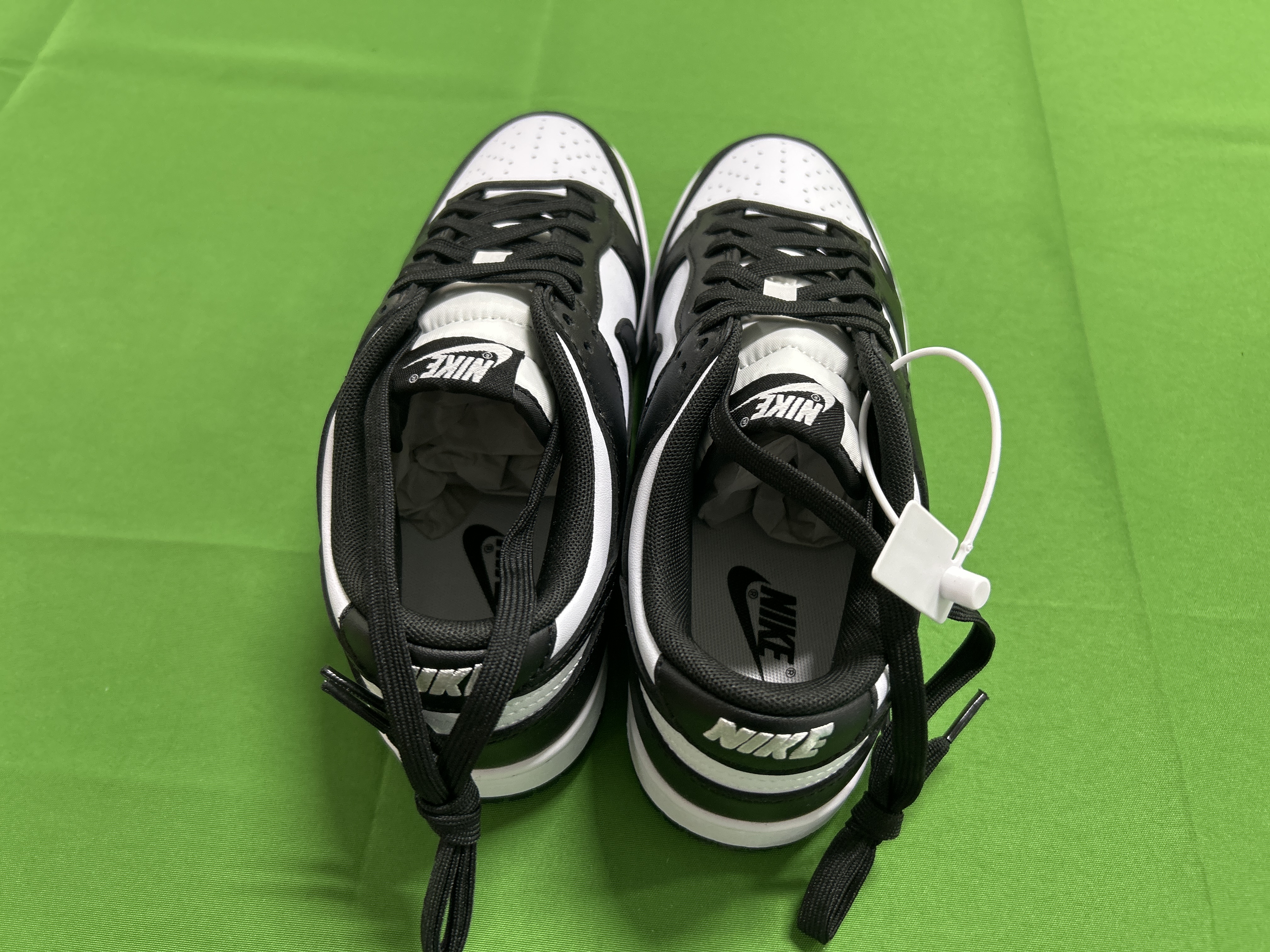 Foto QC 3 de Nike Dunk SB Low Why So Sad? DX5549-400