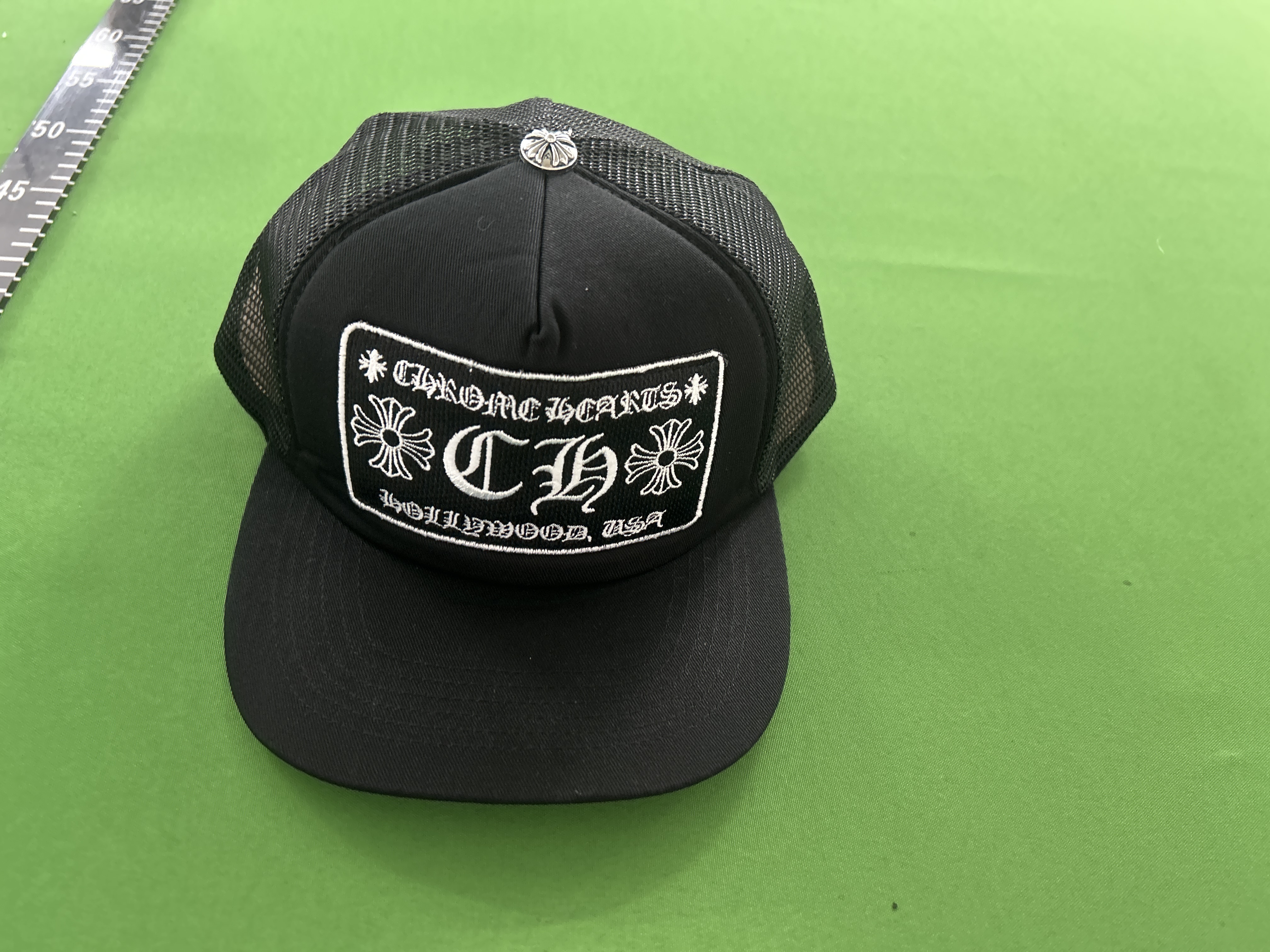 Foto QC 8 de Chrome Hearts CH Hollywood Trucker Hat Black/White
