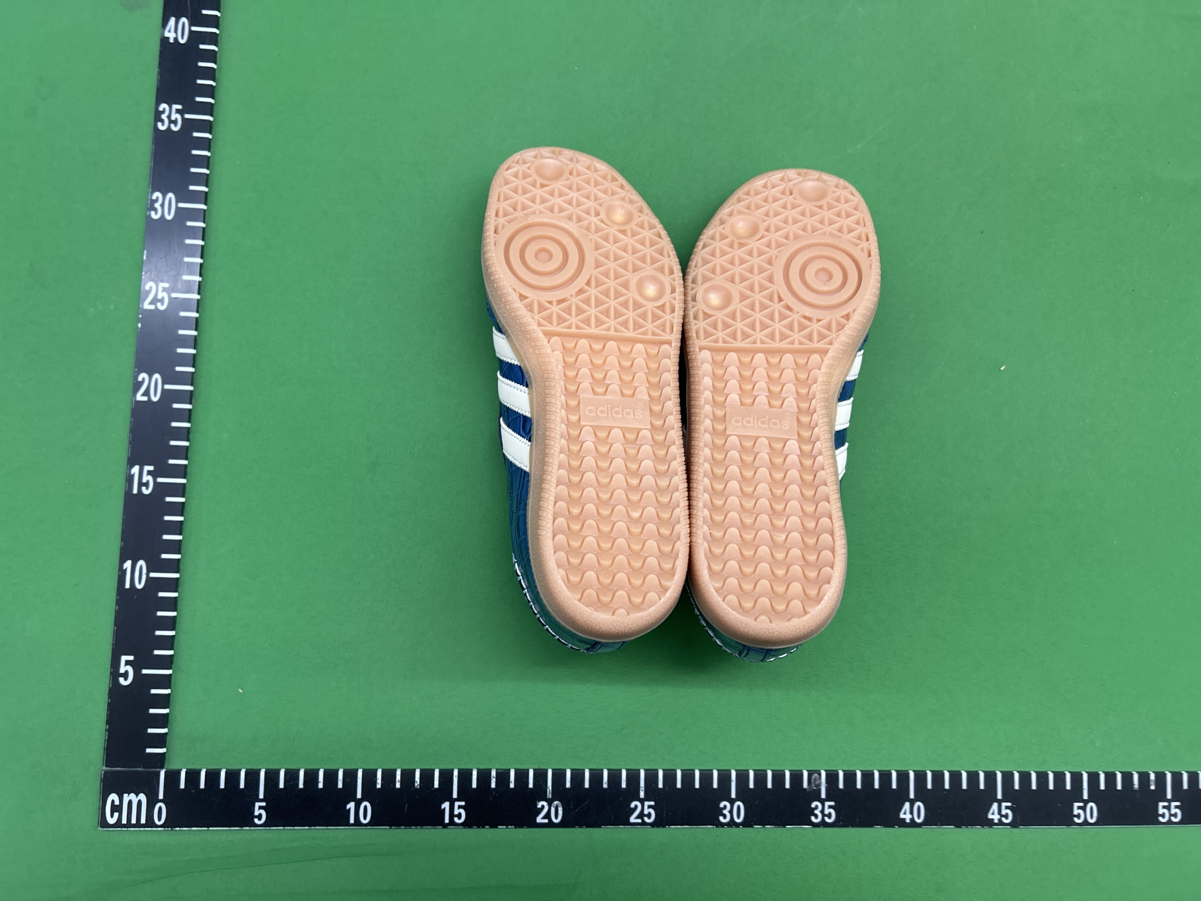Foto QC 6 de adidas Samba OG Wales Bonner Collegiate Navy JH9825