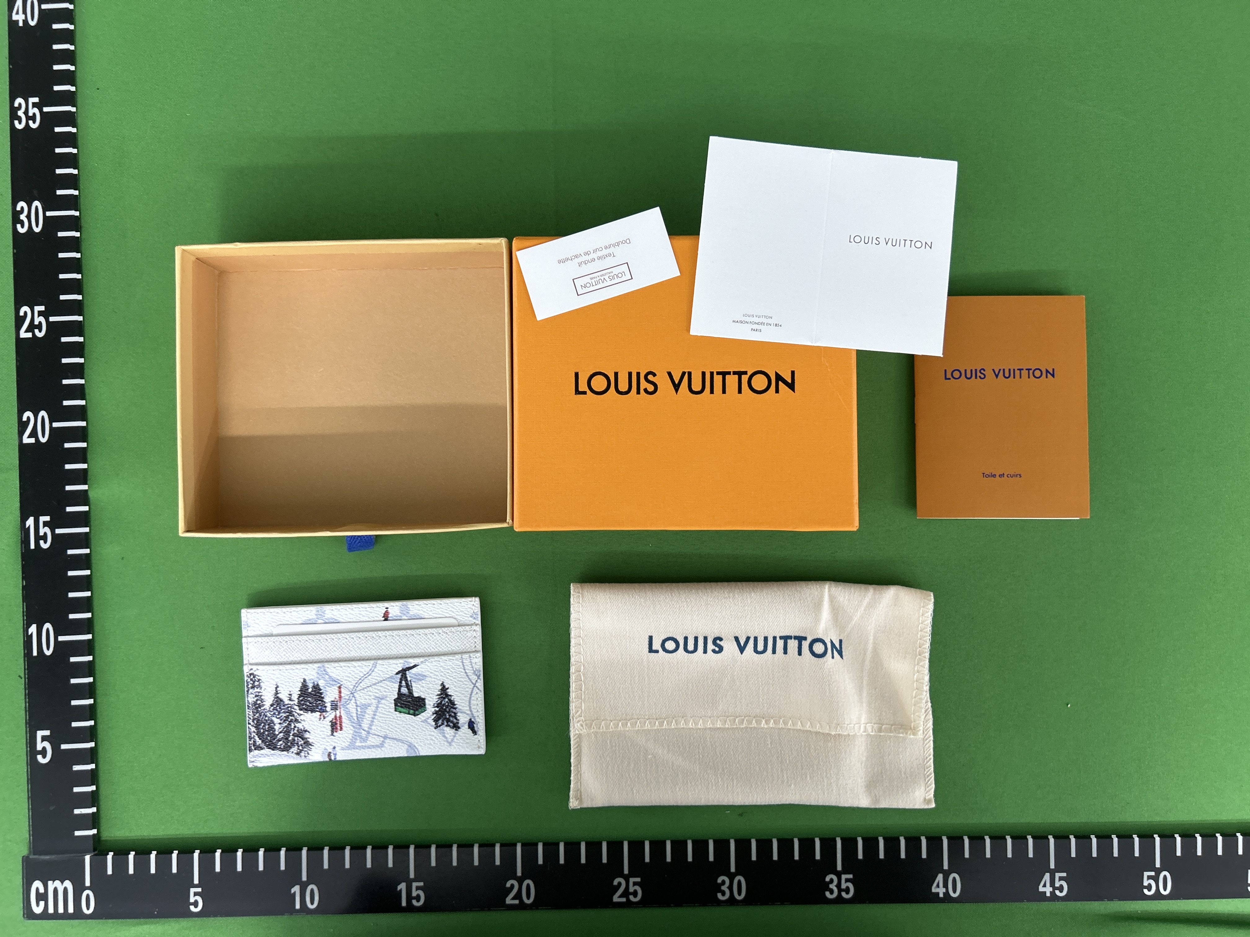 Foto QC 3 de Louis Vuitton Swim Double Card Holder Monogram Canvas Blue Lagoon