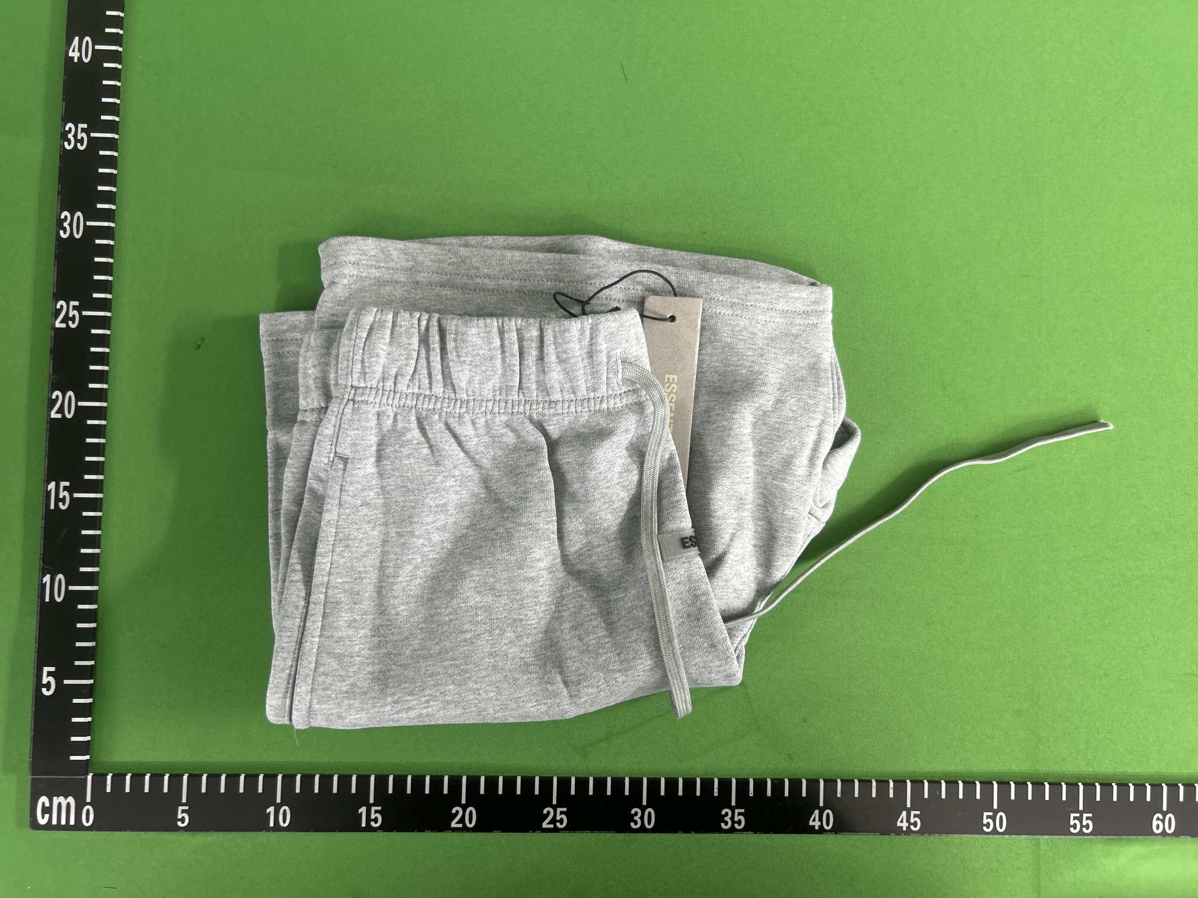 Foto QC 1 de Fear of God Essentials Mini Skirt Drawstring Olive