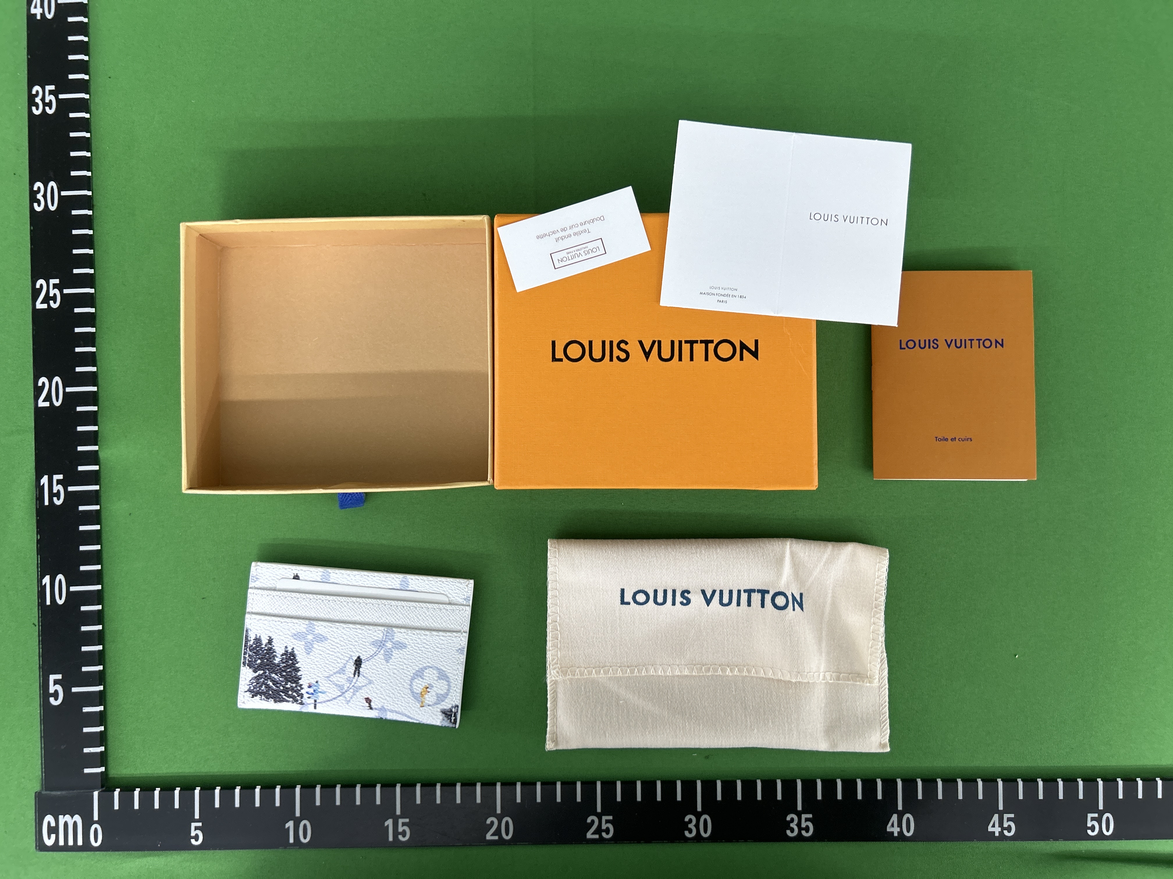 Foto QC 4 de Louis Vuitton Swim Double Card Holder Monogram Canvas Blue Lagoon
