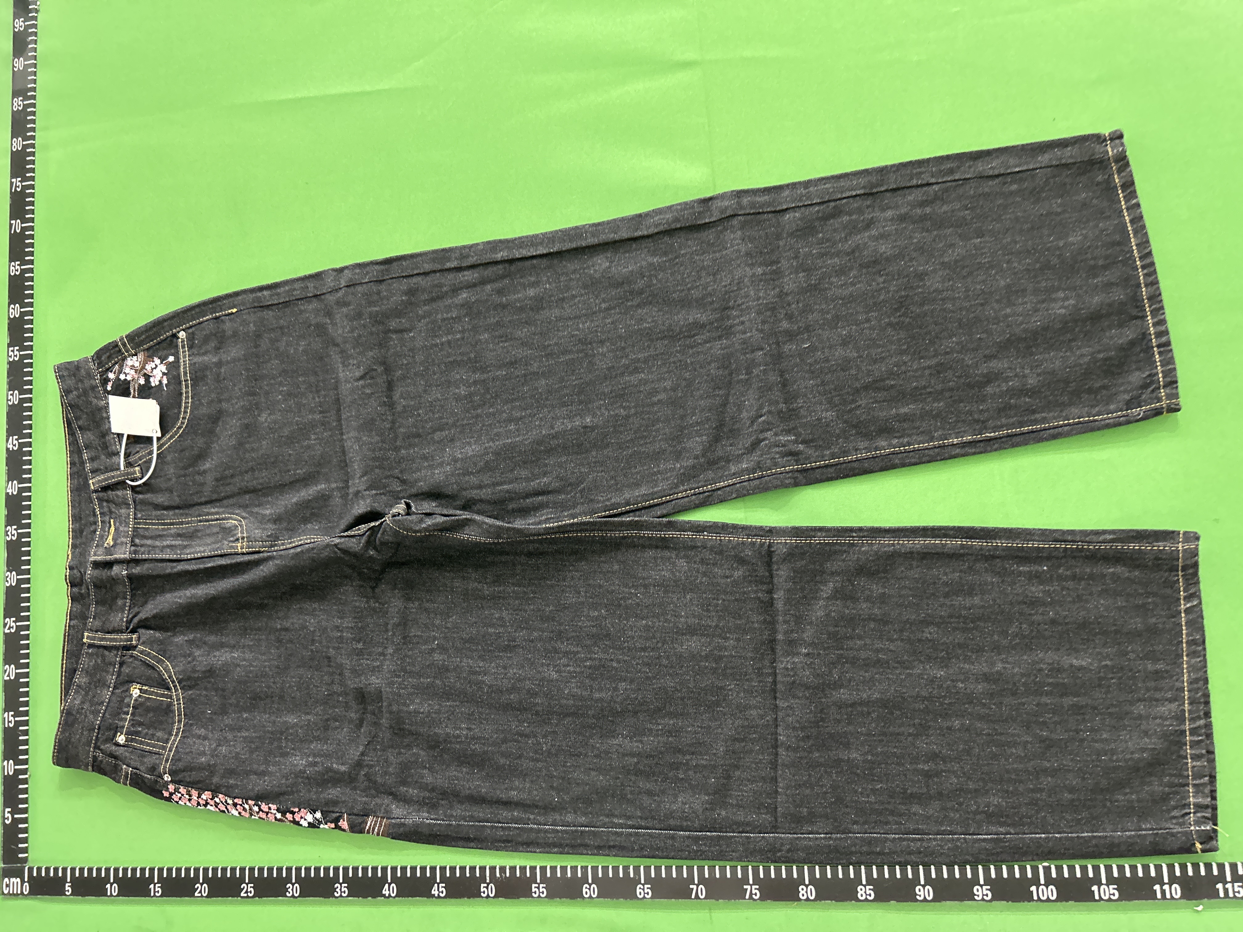 Foto QC 3 de derschutze Jeans Plum Blossom Embroidery Straight Black