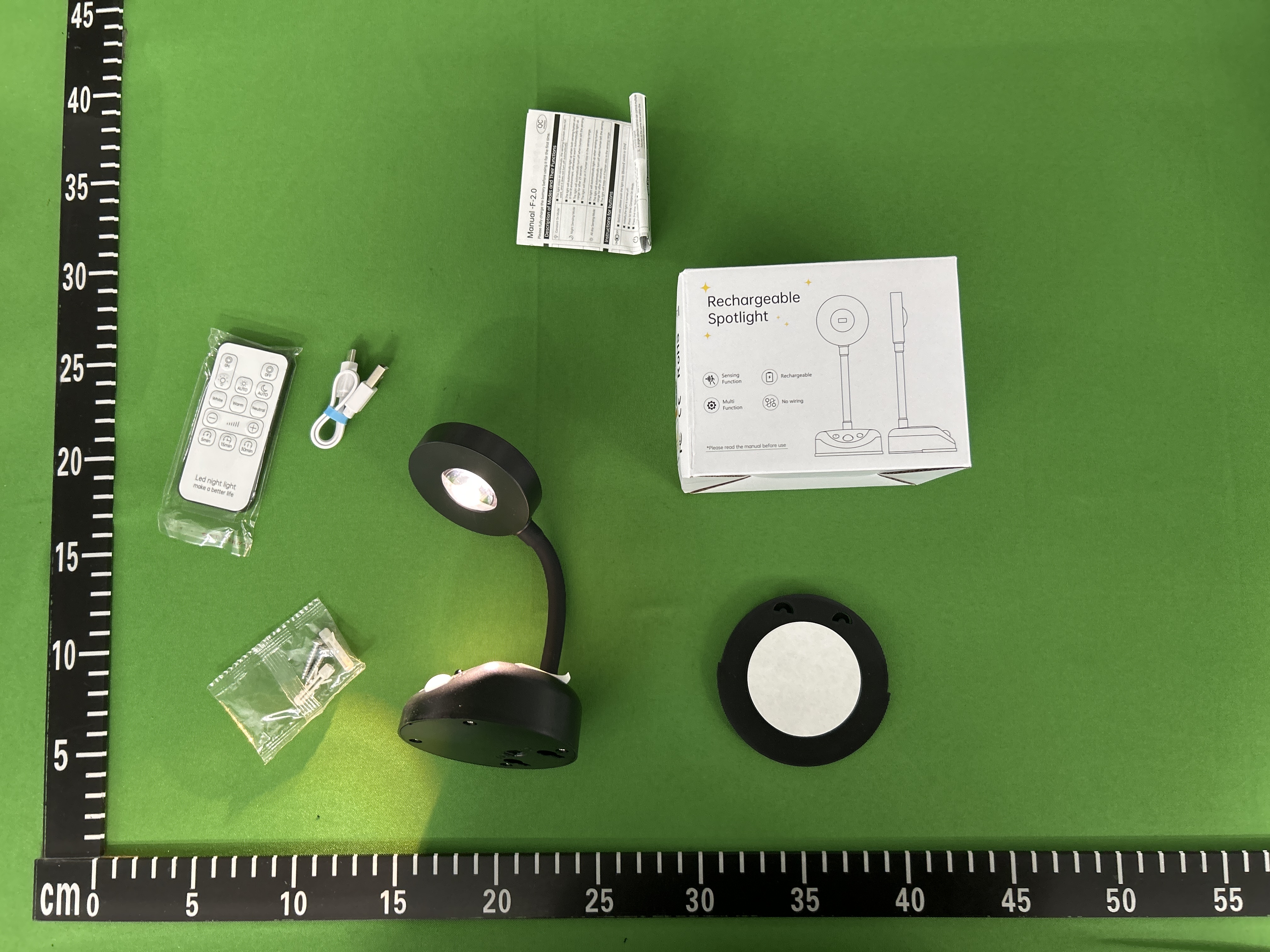 Foto QC 1 de Other Smart LED Motion Sensor Wall Spotlight (Rechargeable) White