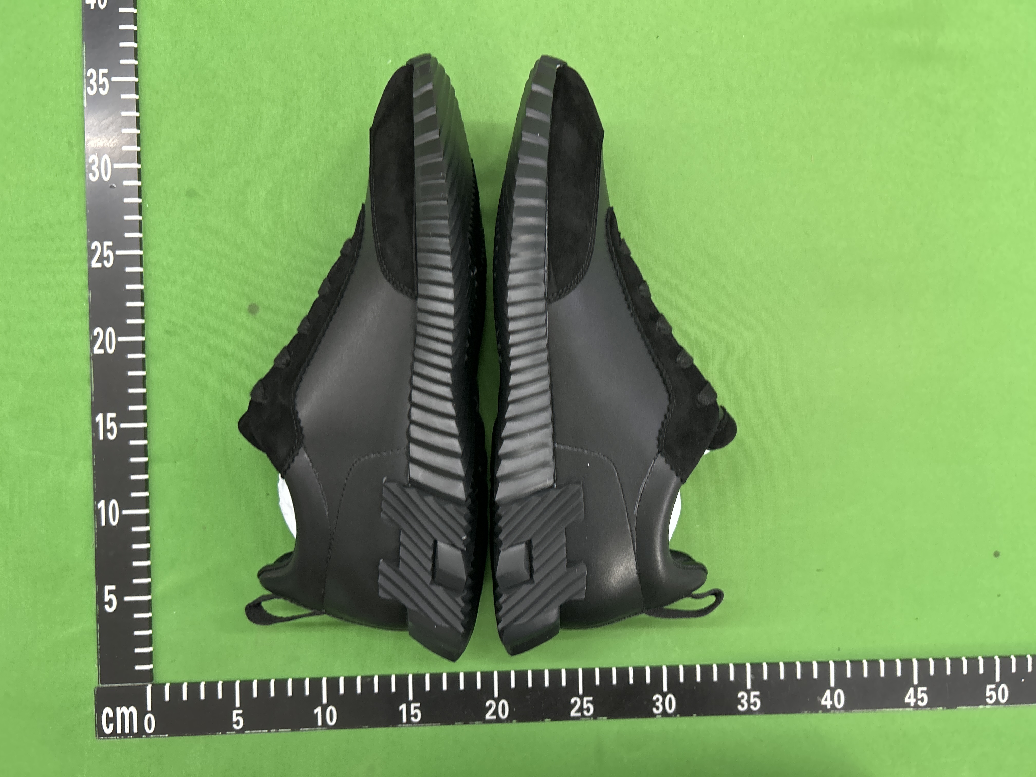 Foto QC 7 de Hermes Bouncing Low Black