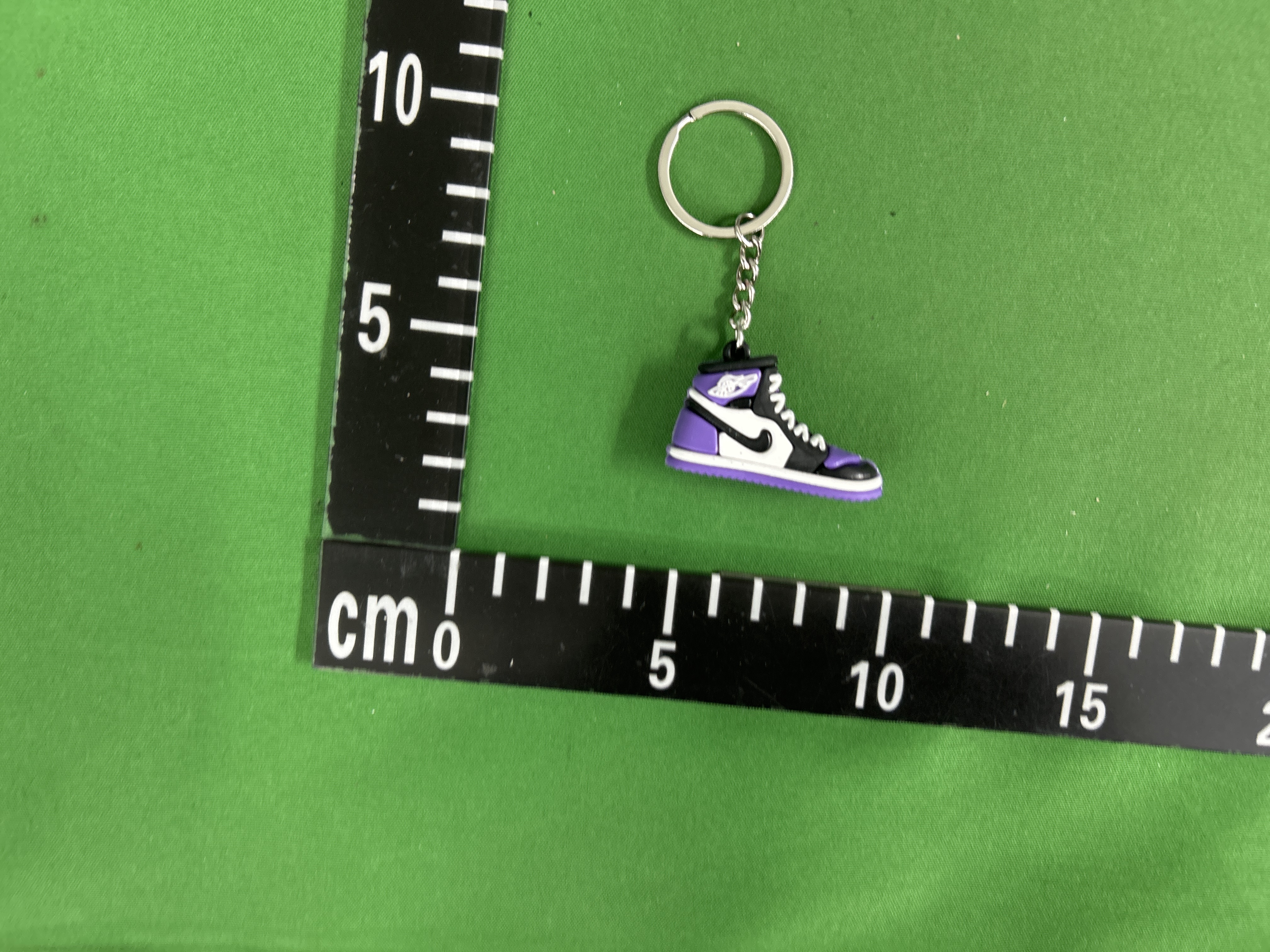 Foto QC 2 de Jordan Air Jordan 1 Keychain Red Black White