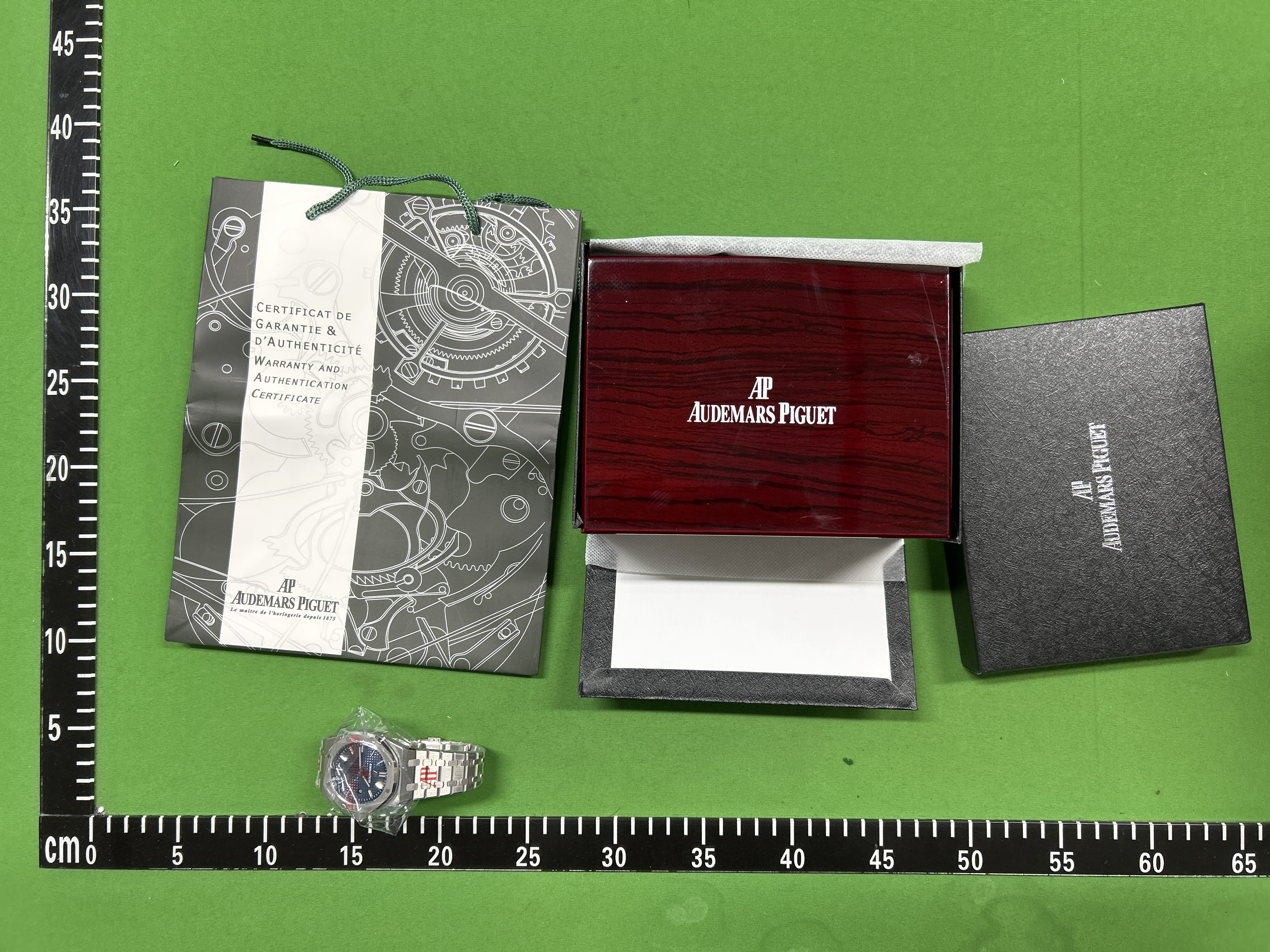 Foto QC 1 de Audemars Piguet Royal Oak 15400ST.OO.1220ST.02
