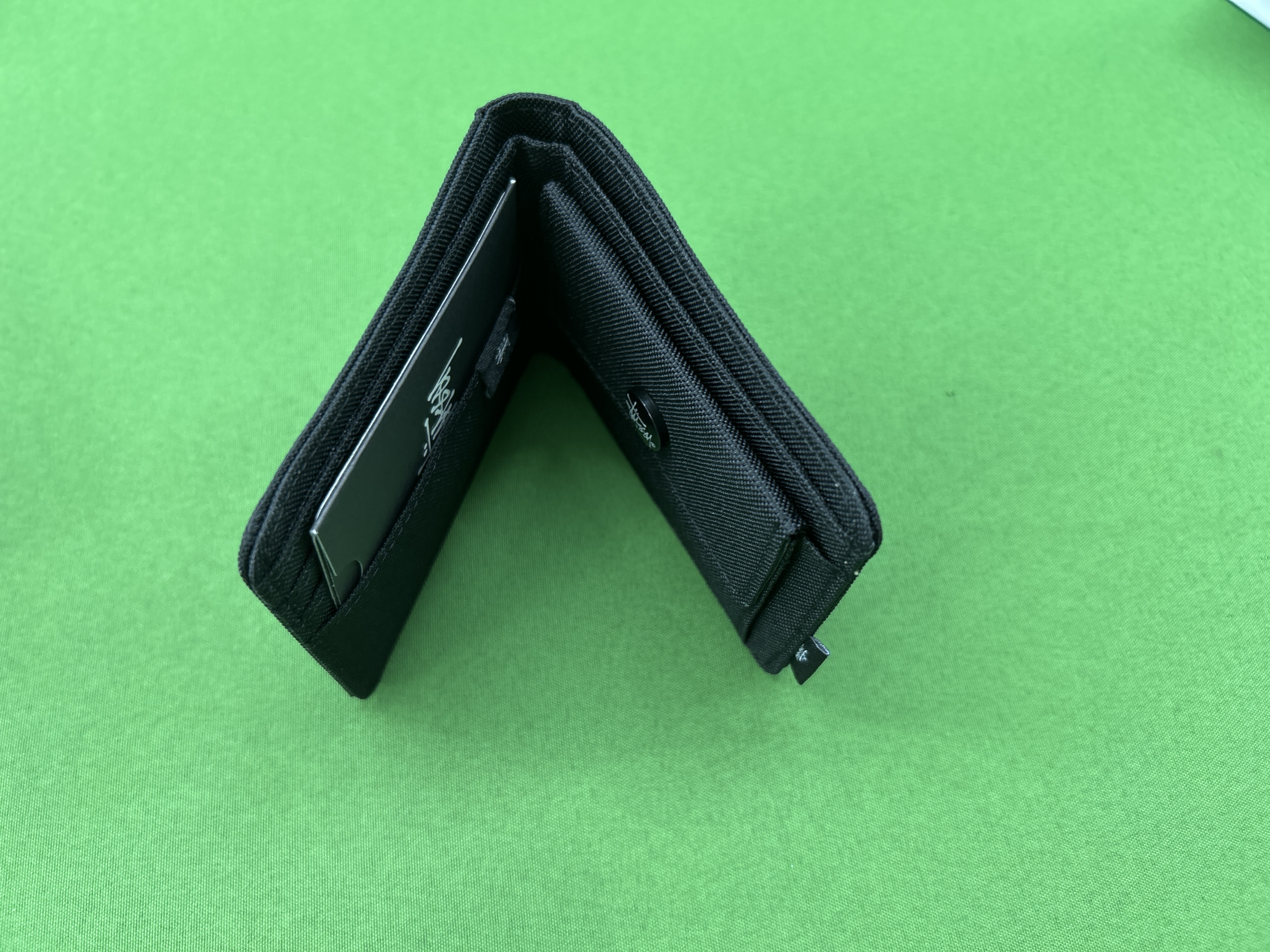 Foto QC 5 de Stussy Stock Logo Bifold Wallet Black