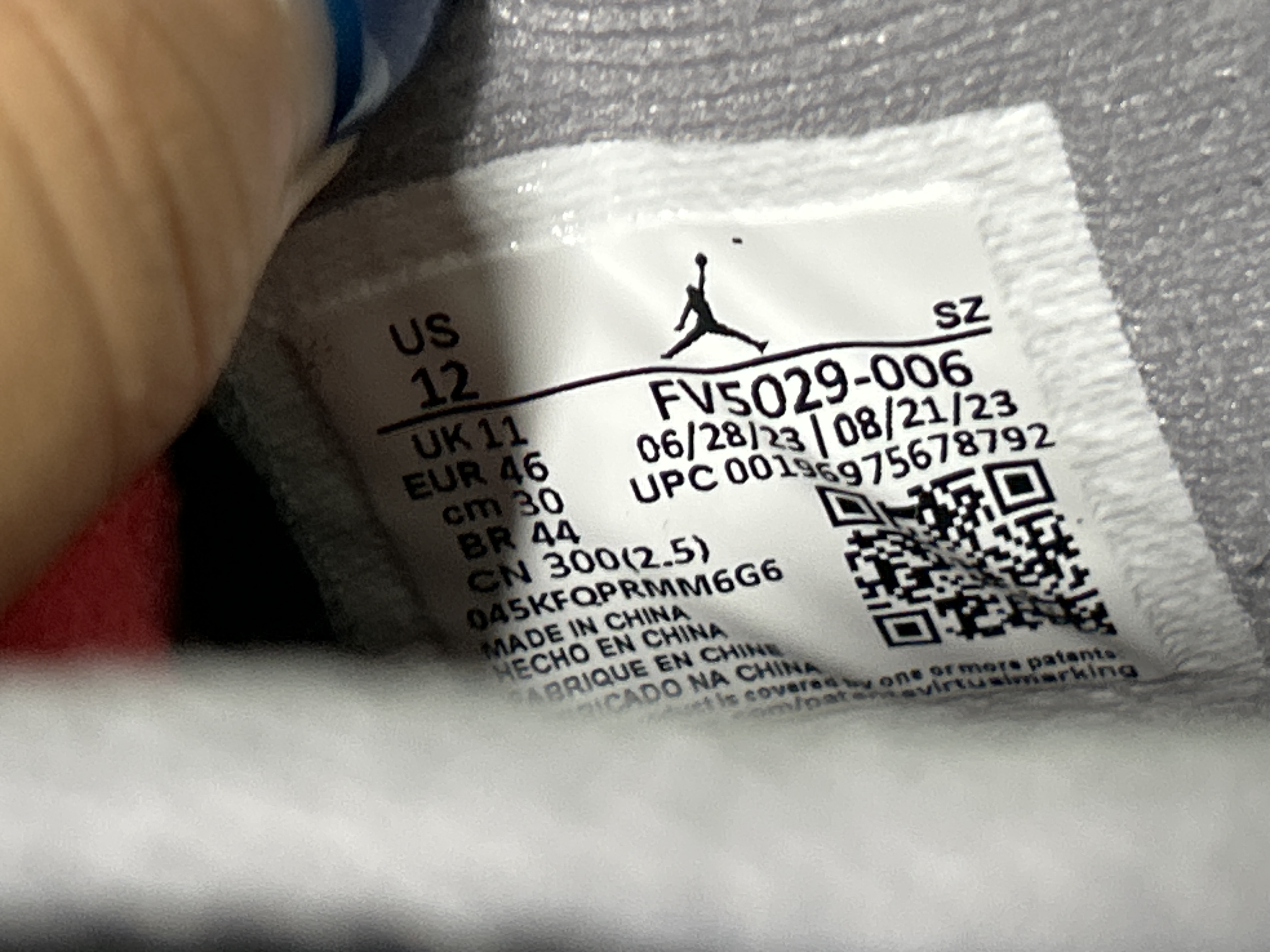 Foto QC 8 de Jordan 11 Retro Gratitude CT8012-170