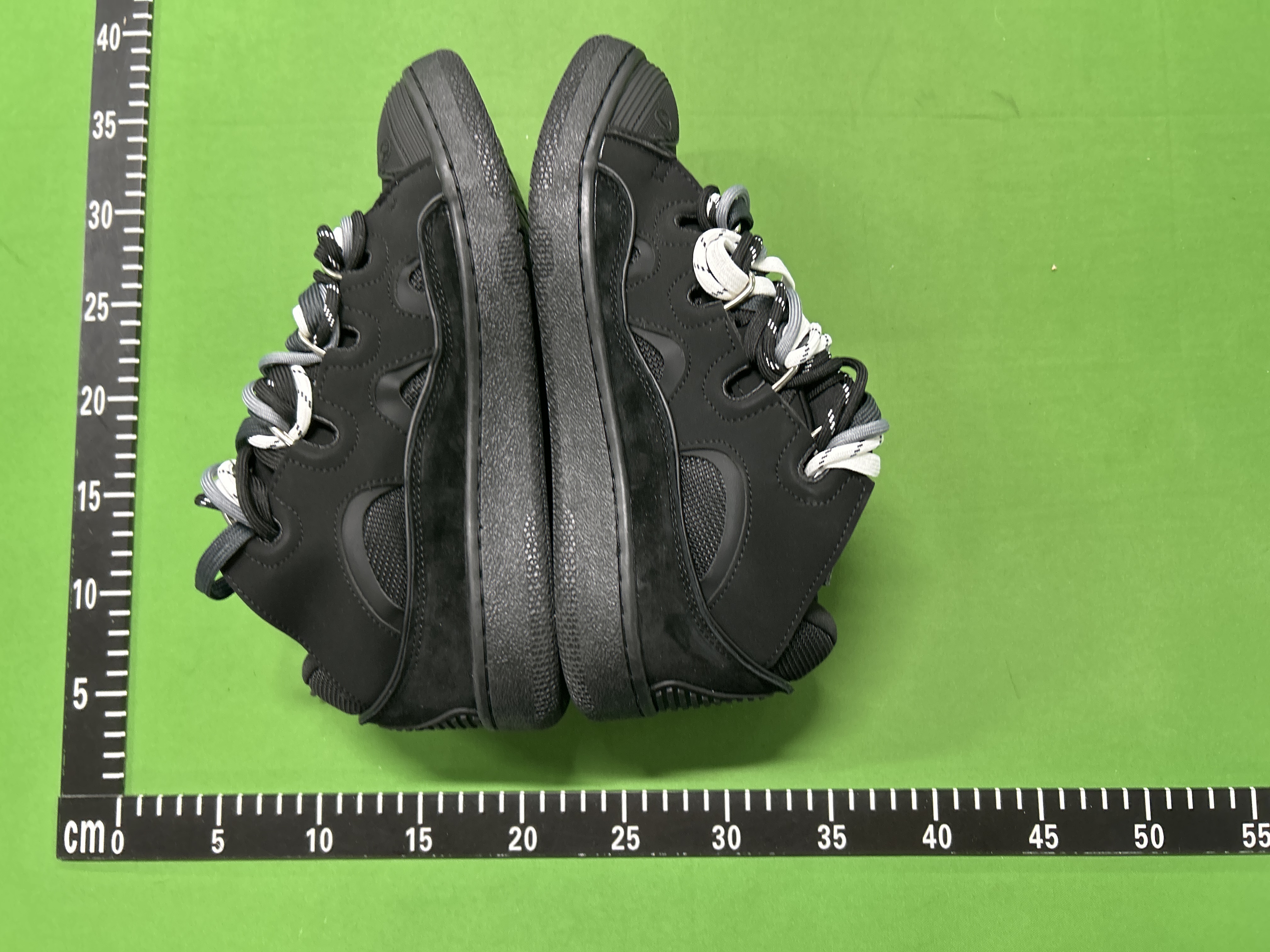 Foto QC 4 de Lanvin Curb Low Triple Black