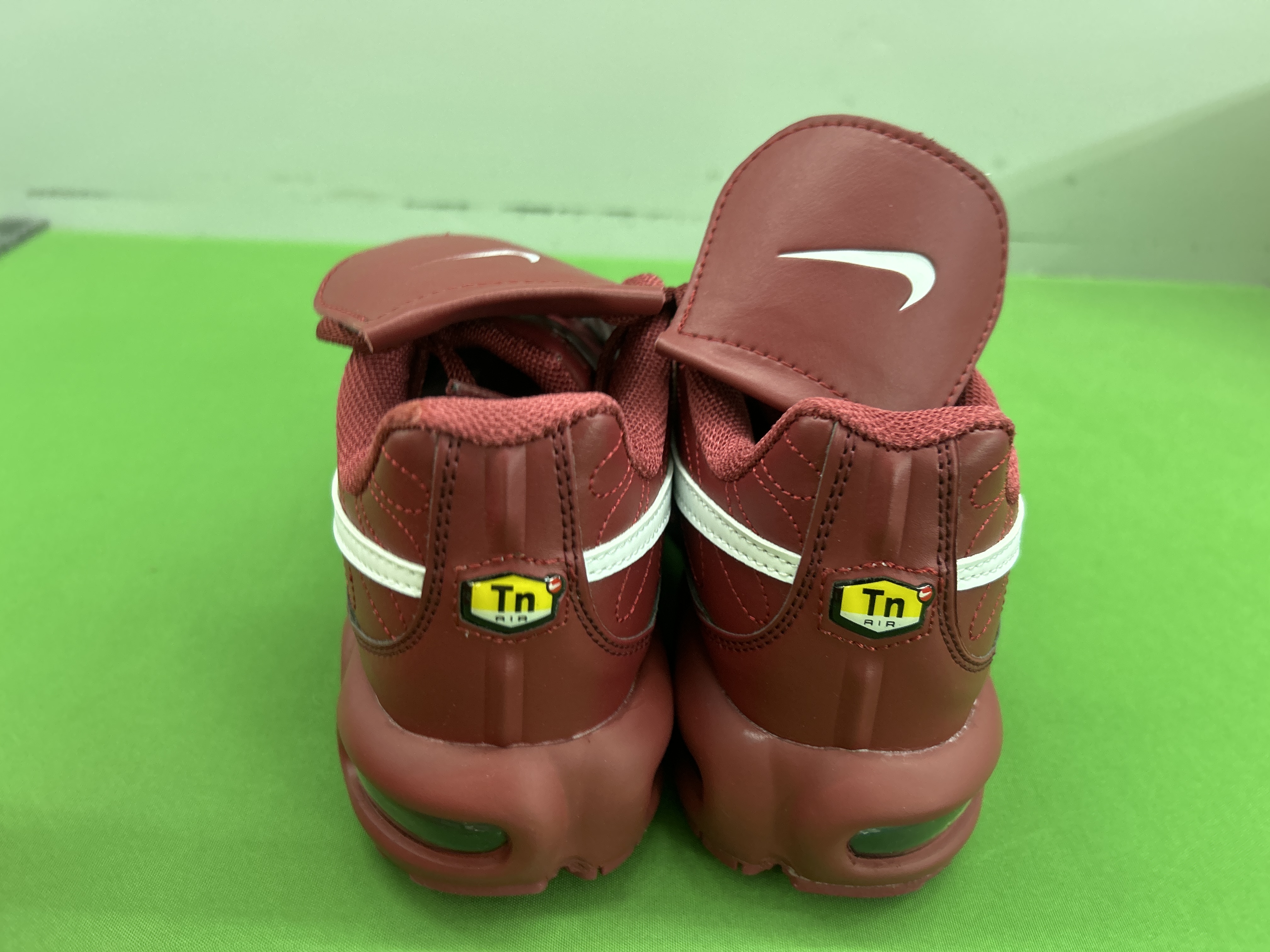 Foto QC 2 de Nike Air Max Plus Tiempo Team Red HM6850-600