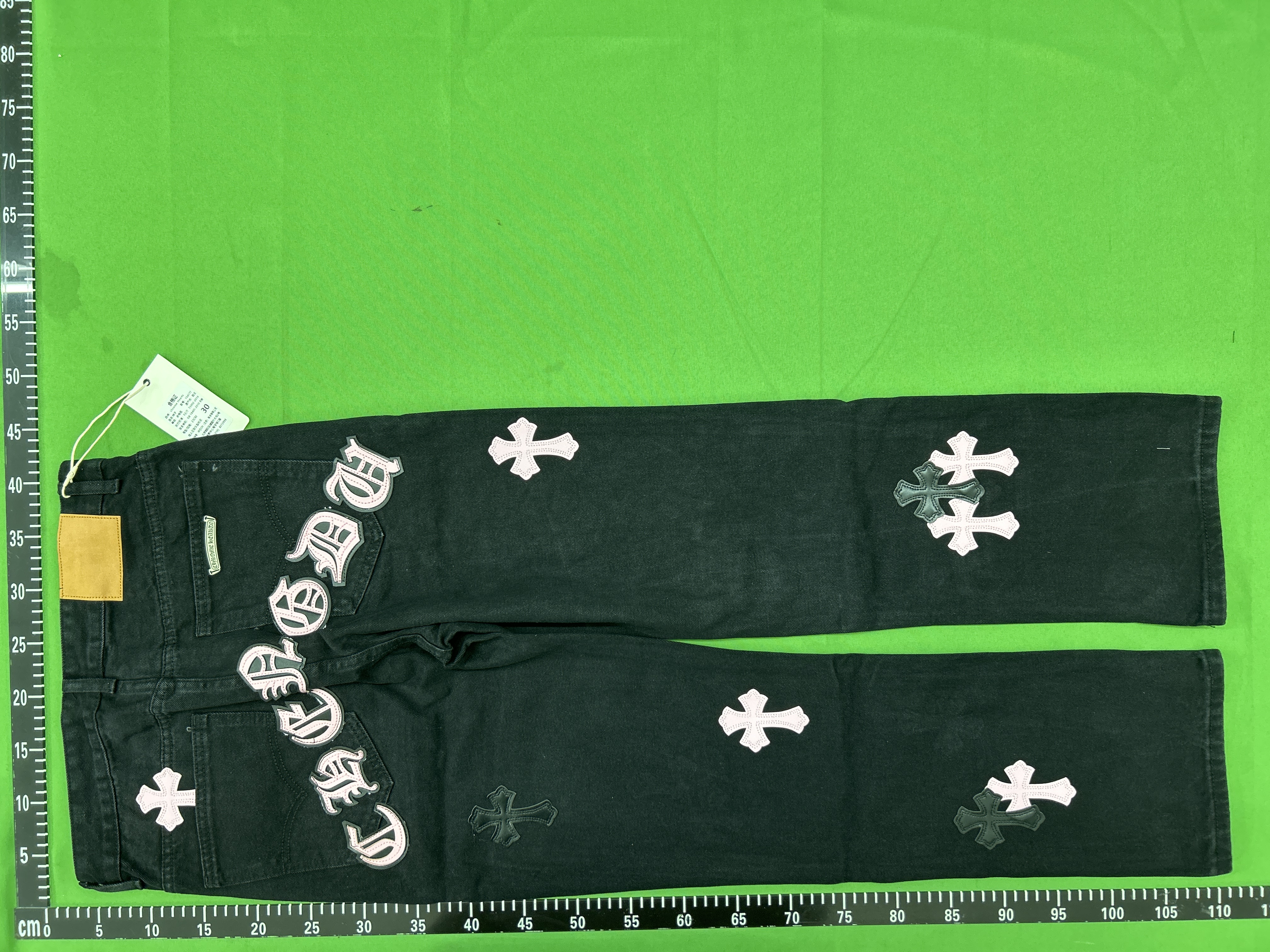 Foto QC 8 de Chrome Hearts Levi's Jeans Straight Leg Multi Cross Patch Black